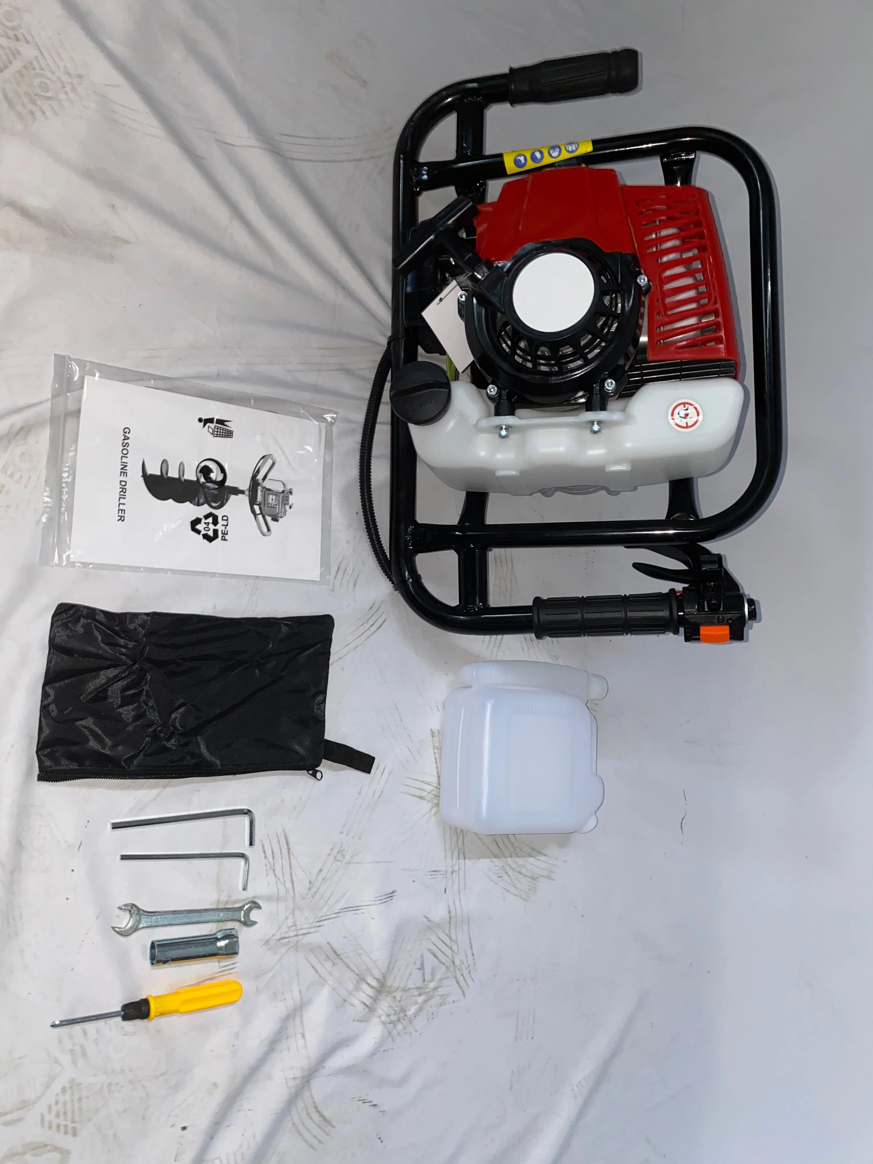 TOGO TWO STROKE EARTH AUGER MACHINERY FOR DRILLING AND EXCAVATING PITS