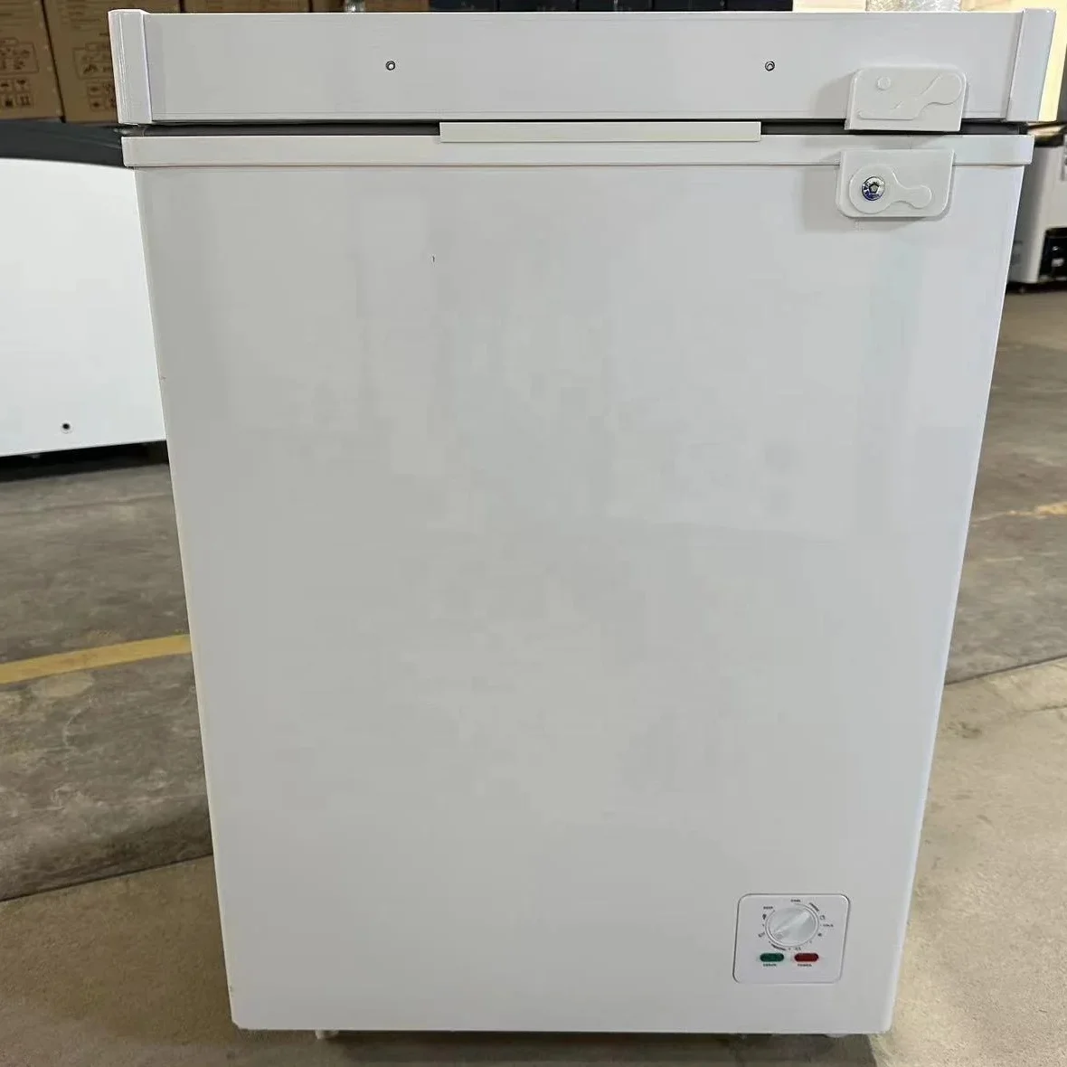 108 Liter  12V/24V DC camping home and commercial use solar refrigerator freezer