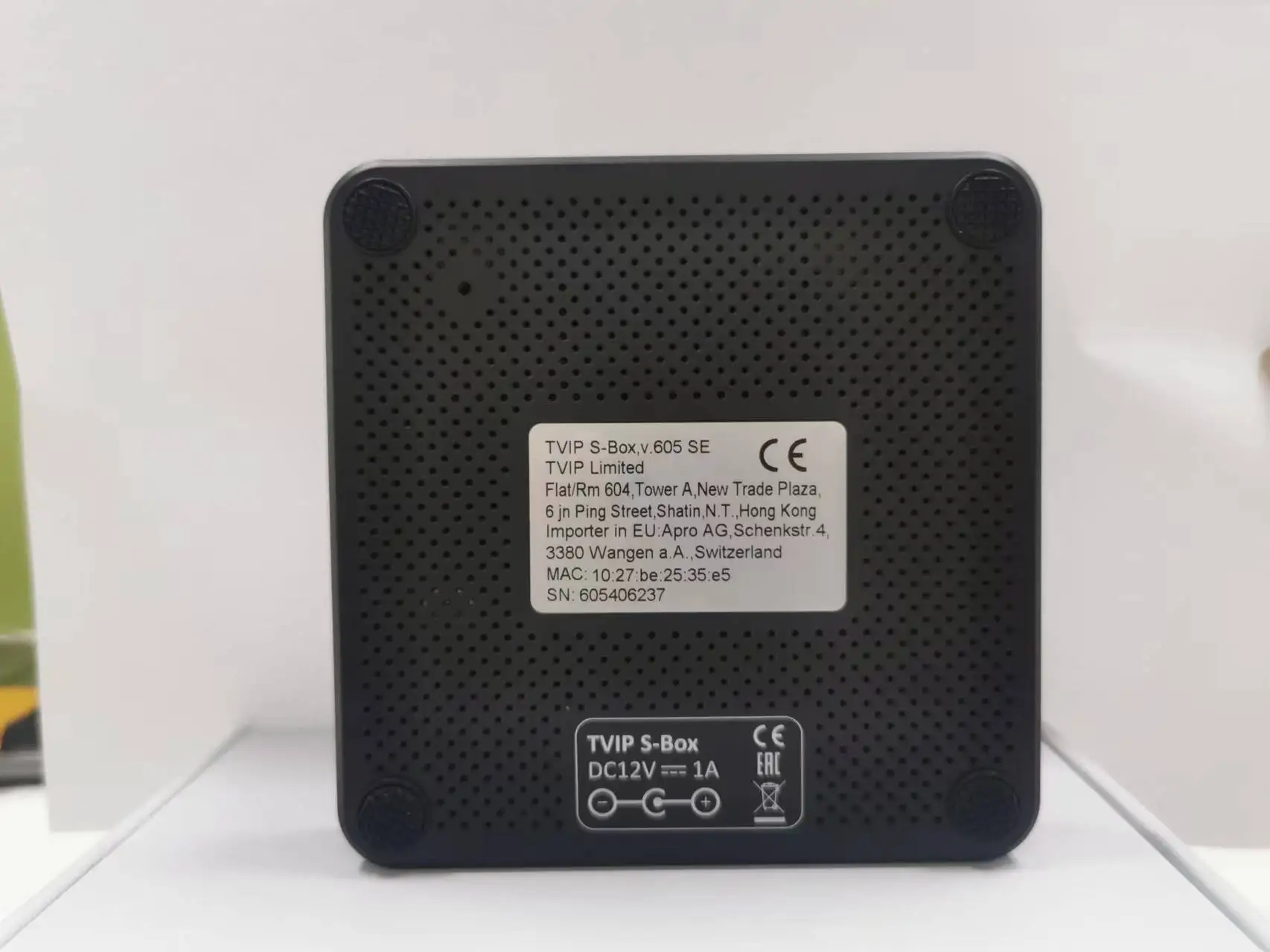 TVIP 605 SE Mini Dual OS Android /Linux OTT TV BOX Amlogic S905X RAM 1 GB Flash 8 GB Media Player For UK US EU Plug