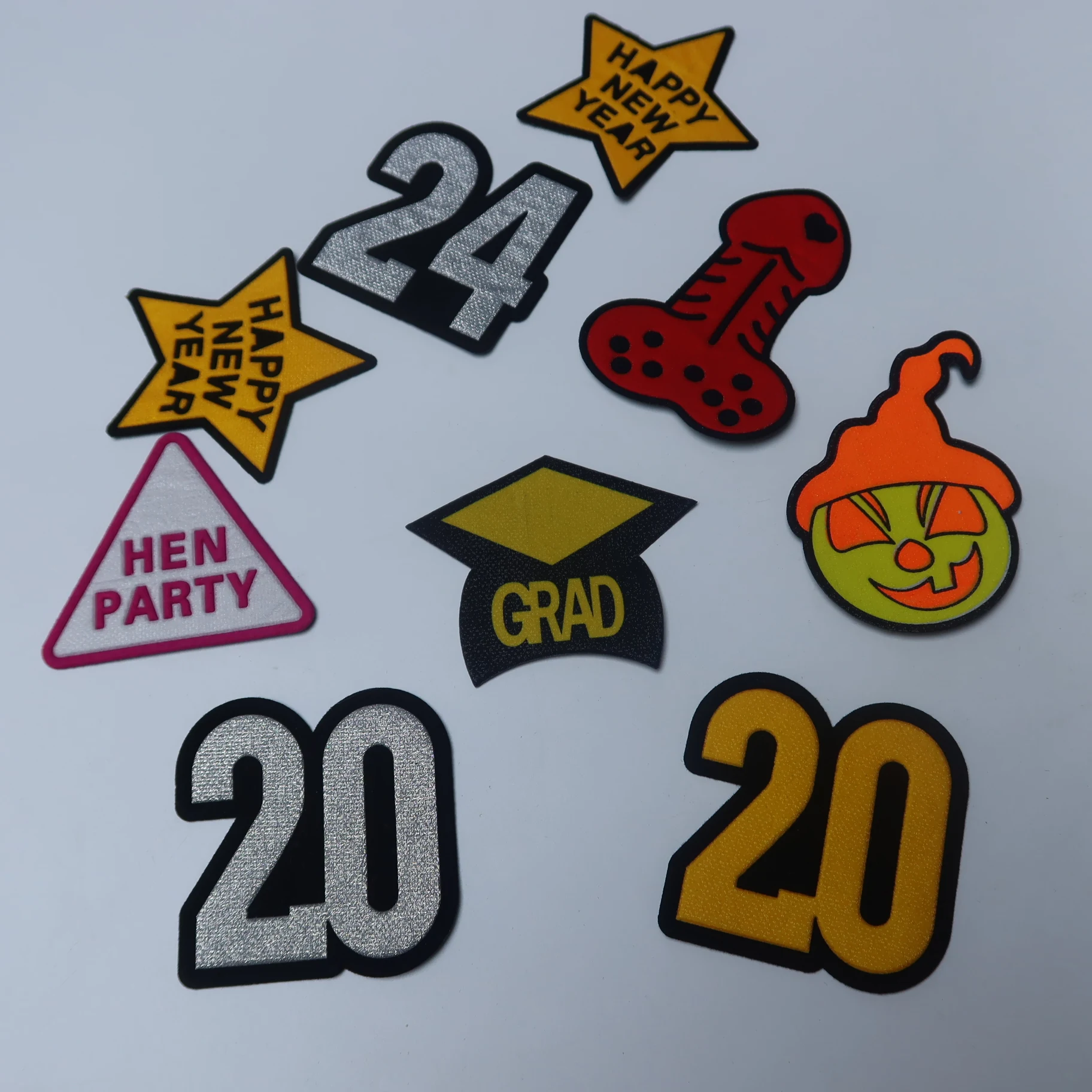 Embroidery Badges Custom Logo Cotton Embroidery Labels PVC 3d Embroidered Patches with Ironing On Backing For Jeans