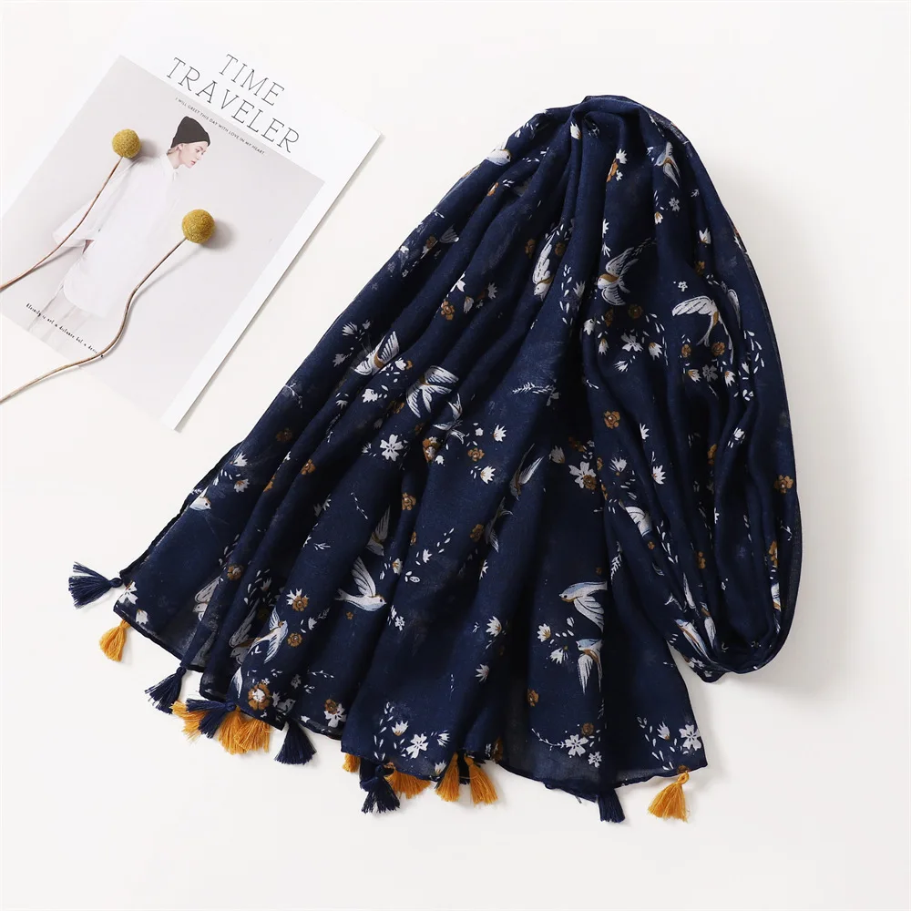 Wholesale Fashion Style Soft Viscose Scarf With Tassels Saudi Arabia Summer Muslim Women Navy Flower Cotton Head Scarfs Hijab