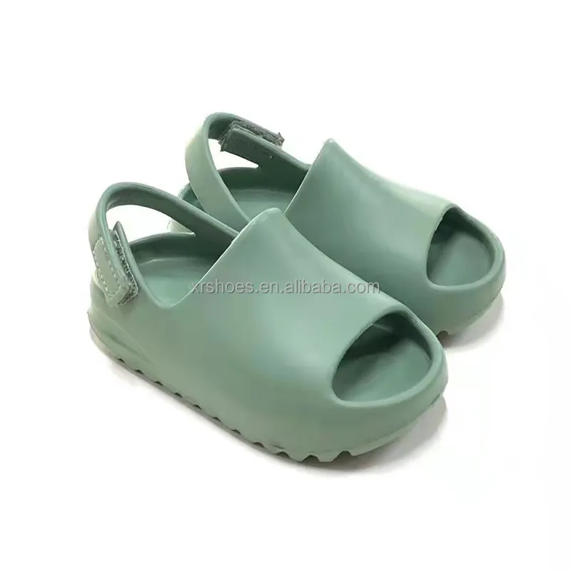 kid sandal (1).jpg
