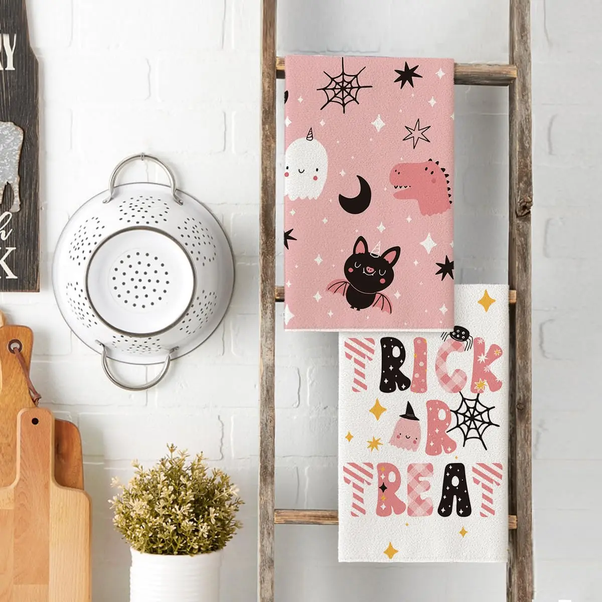 Artoid Mode Bats Ghost Trick or Treat Spooky Boo Spider Microfiber Kitchen Towel Custom Halloween Kitchen Towels