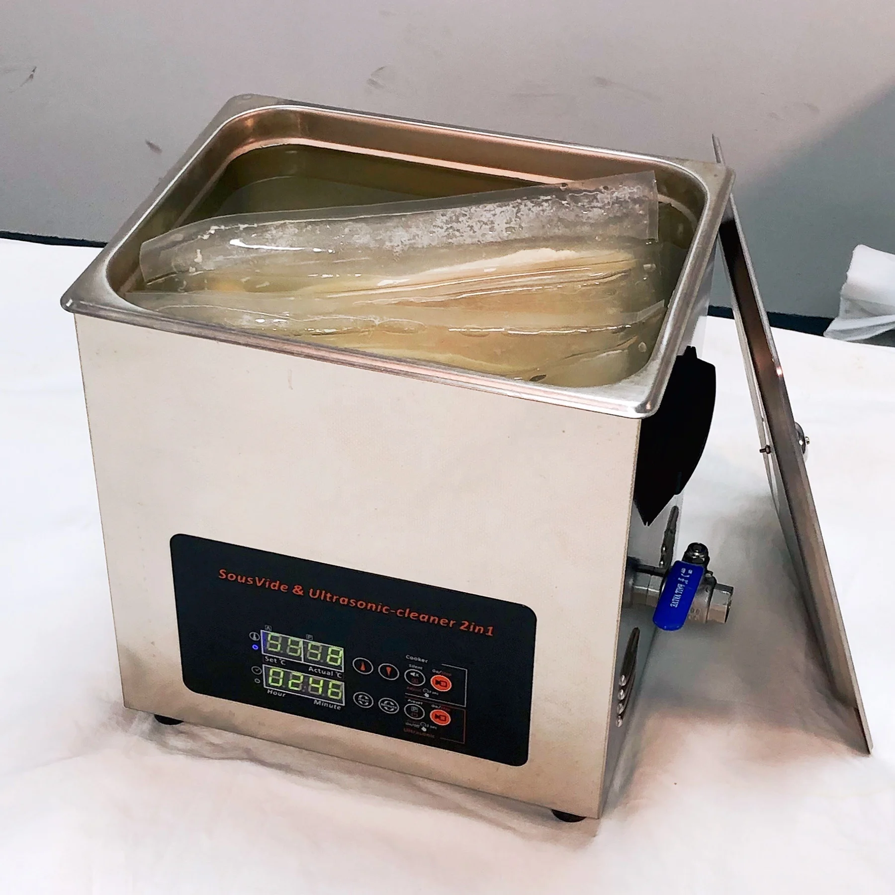 Innovative Ultrasonic added for all tank Even heated More tasty Tenderizing hard tissue 10L commercial kitchen Sous Vide cooker