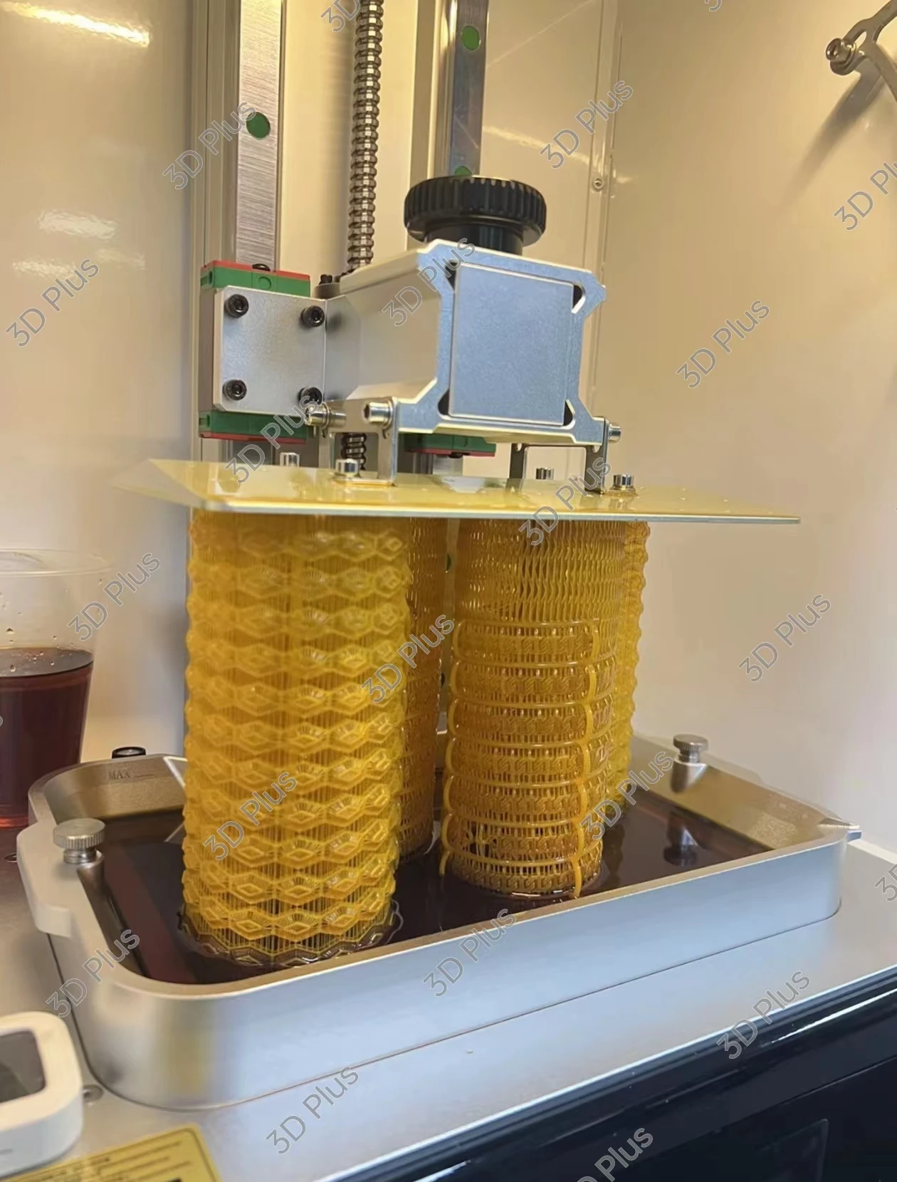 Smarter and Easier High Resolutuion Desktop 14K LCD Auto Liquid Addition 3D Printer