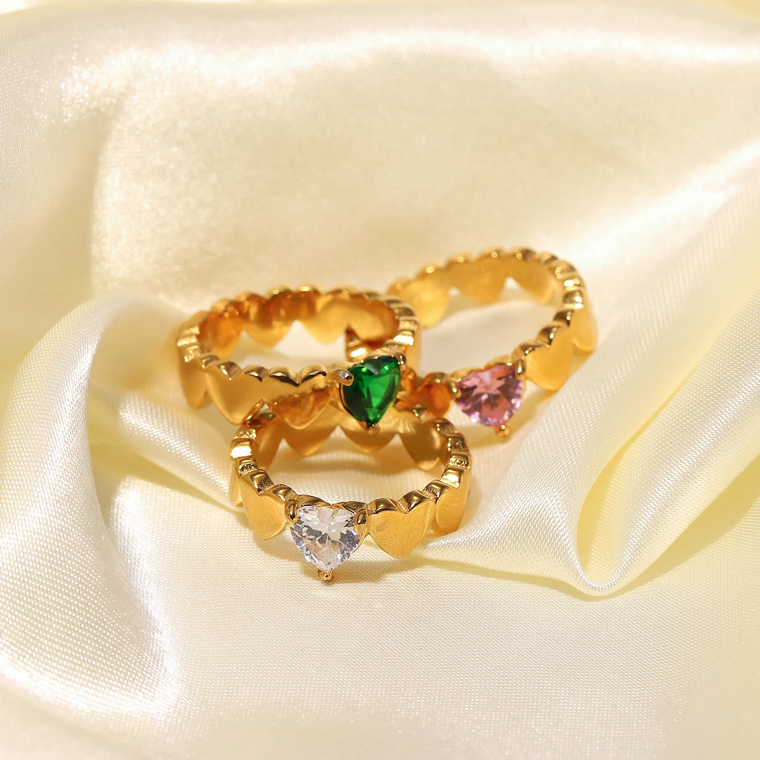 New INS Popular 18K PVD Gold Plated Stainless Steel Zircon Finger Pink Green Heart Shape CZ Zircon Rings