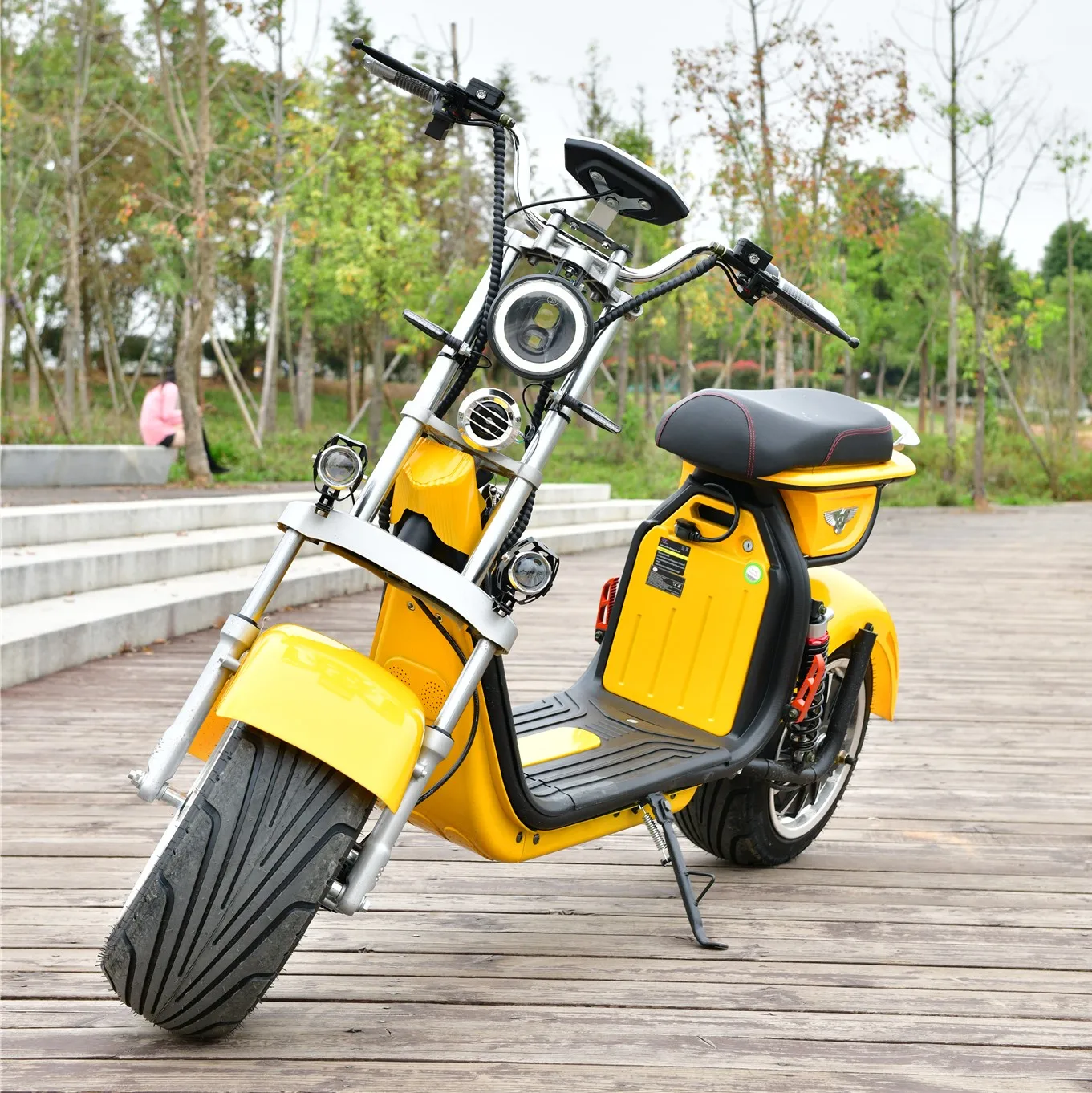 factory price directly 60v 12A cheap warehouse electric scooter fat tire wide wheel adult 2000w citycoco scrooser