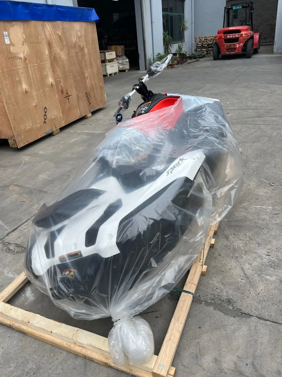 Brand New BRP Spark Trixx Sea-Doo Motor Boat Engine Good Price on Bombardier Trixx Motor Boat