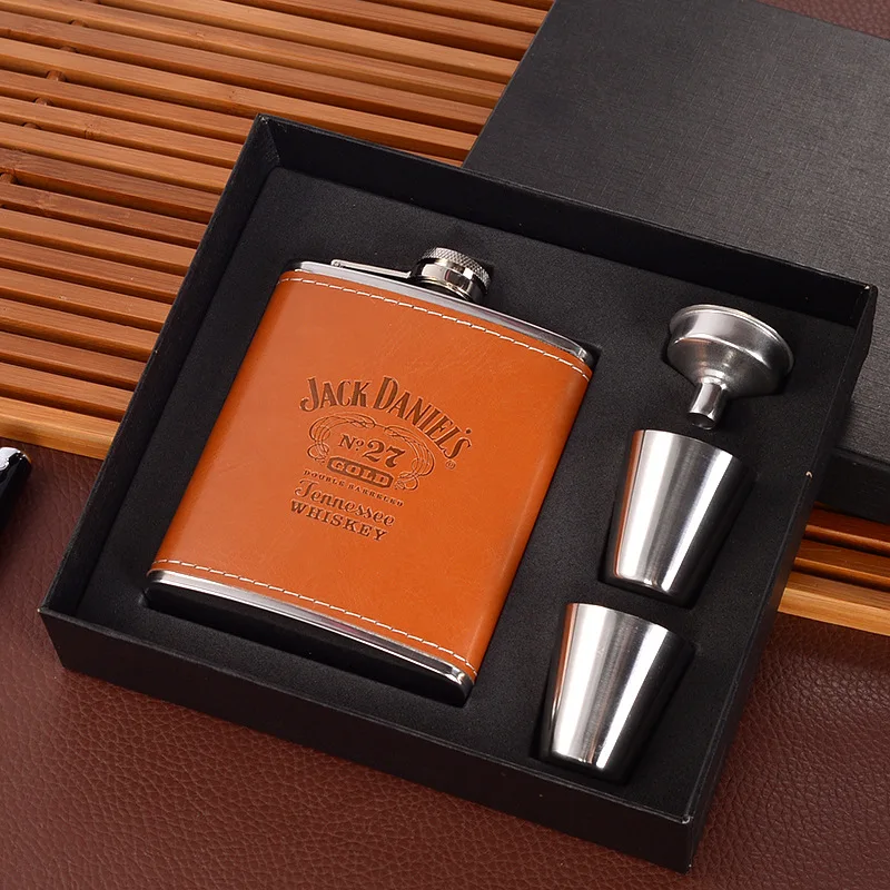 JS 2023 Portable Stainless Steel Hip Flasks 4 Two Gift Boxes Set Russian Wine Set Outdoor Portable Small Flat White Wine Bottle