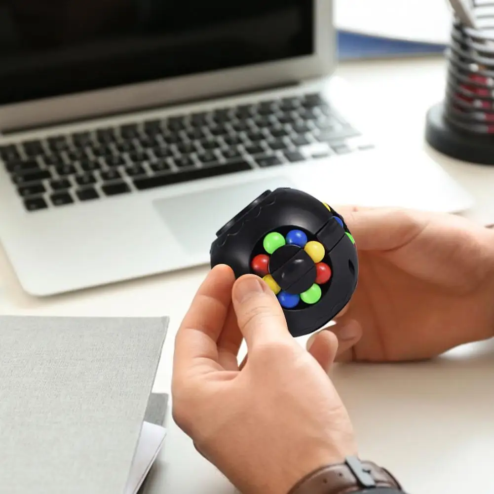Xmas Gift Fingertip Cube Finger Gyro Magic Disk Educational Cube Toy Brain Game Rotating Magic Bean Cube Intelligence