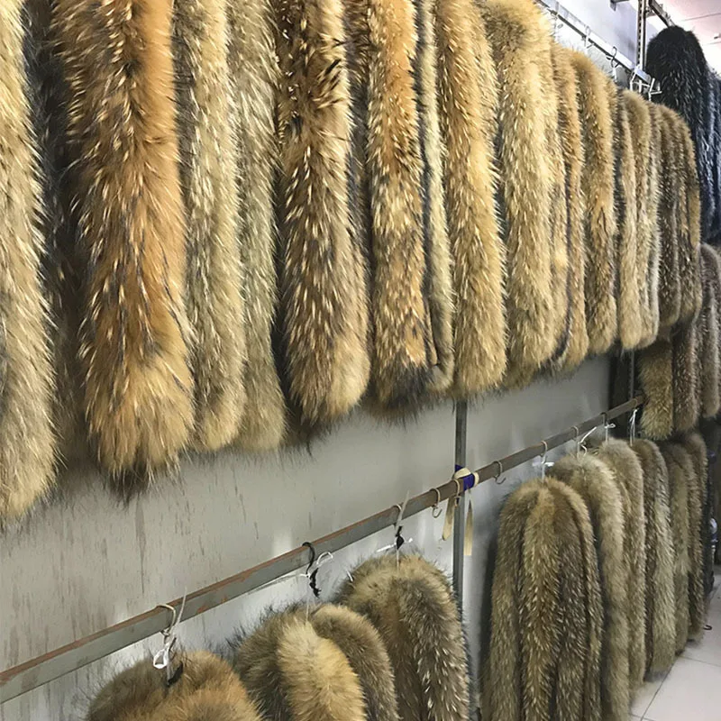 Прямая поставка с завода отделка из натурального меха енота для капюшона съемные воротники серебристый мех заусенцы одежды