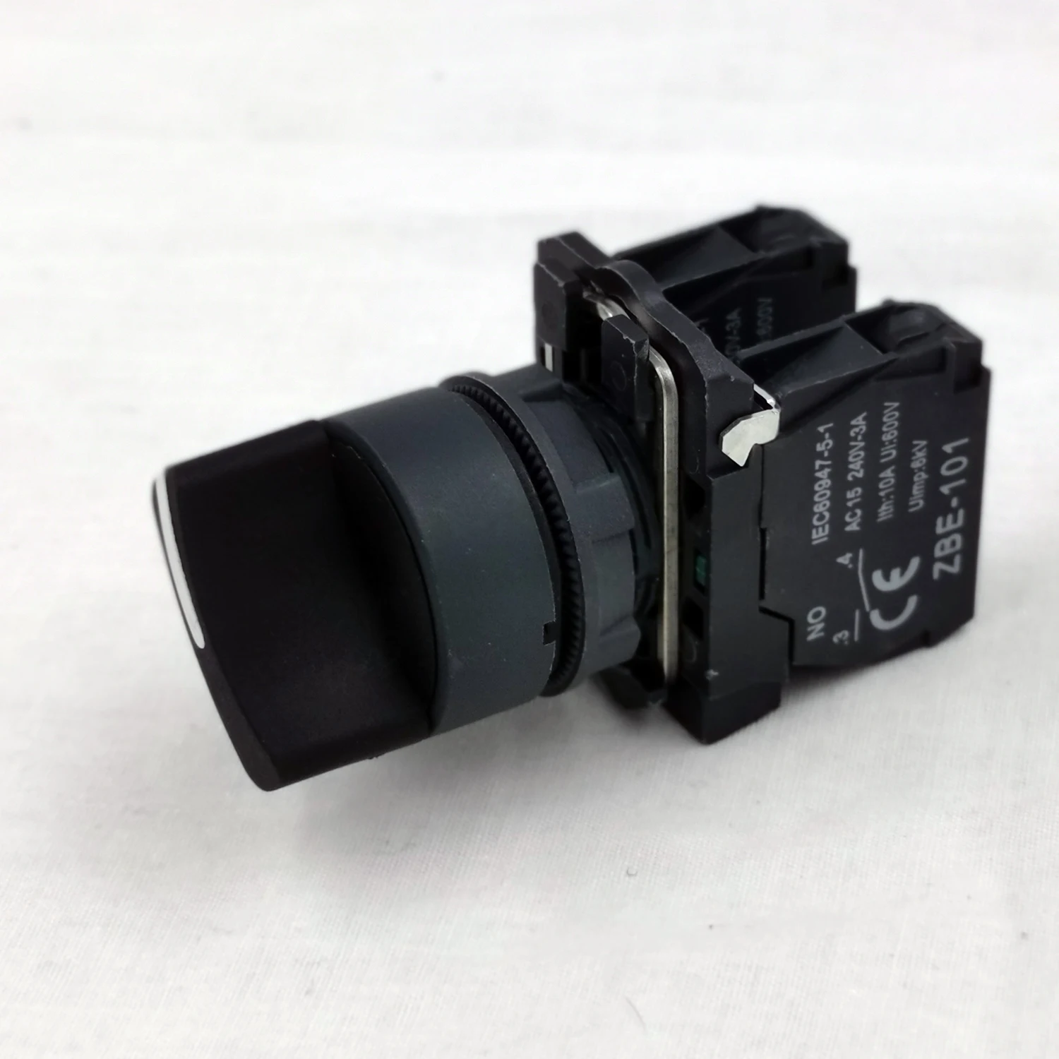 22mm selector switch 2 position with latching XB5 AD25 with 1NO1NC selector push button switch