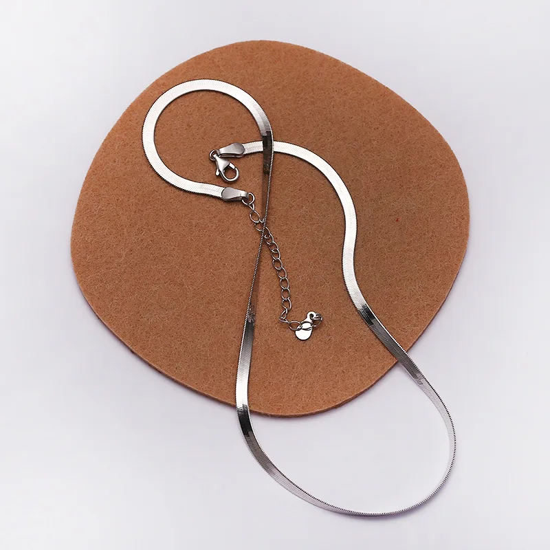 Factory Wholesale 925 Silver Necklace 4MM Snake Chain Men Women Couple Sterling Silver Jewelry Blade Chain