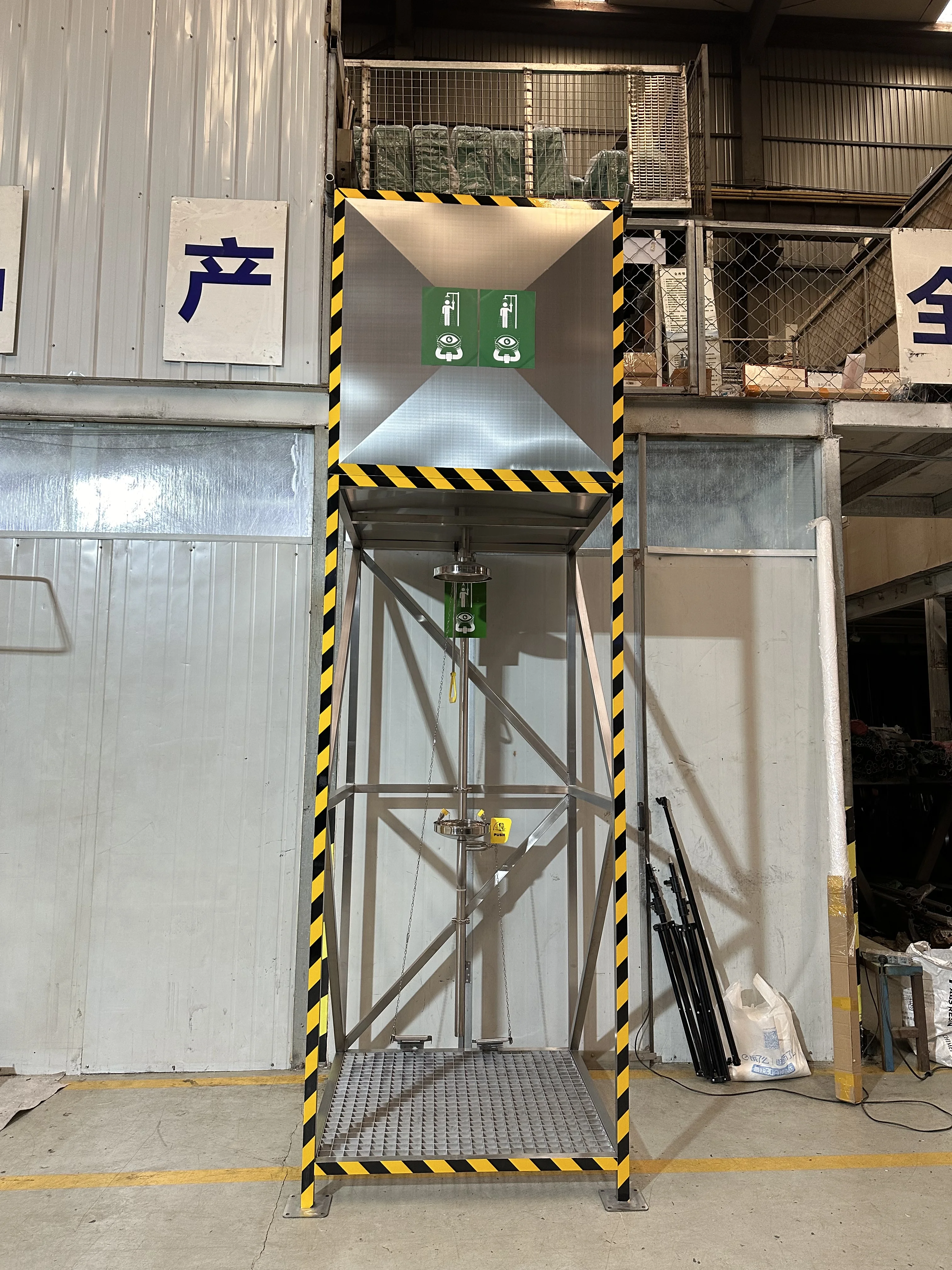 EYEWASH SHOWER CABIN decontamination shower Eyewash Room eye wash booth 304 316 stainless steel emergency shower