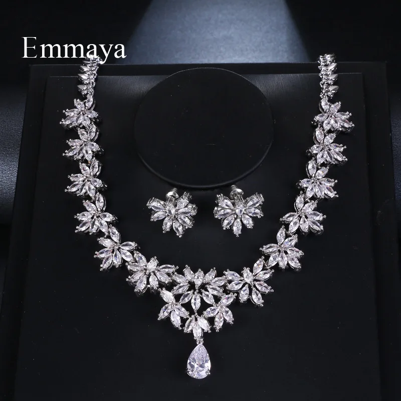 Новая европейская мода циркон серьги-подвески с цветочным украшением из чистого ожерелье набор Выходные туфли на выпускной для женщин свадебный комплект ювелирных изделий