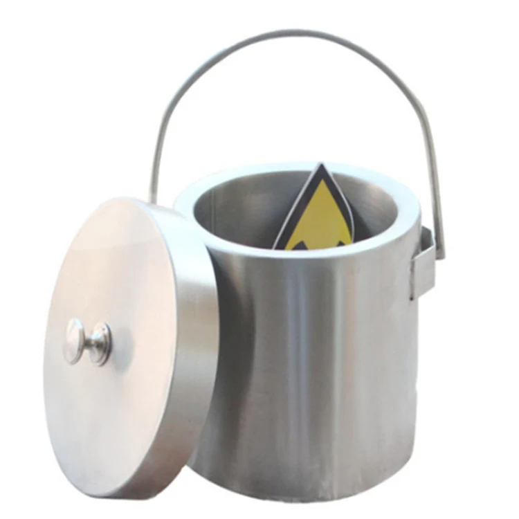 Radioactive source storage lead tank radiation X-ray protection nuclear medicine X-ray protection