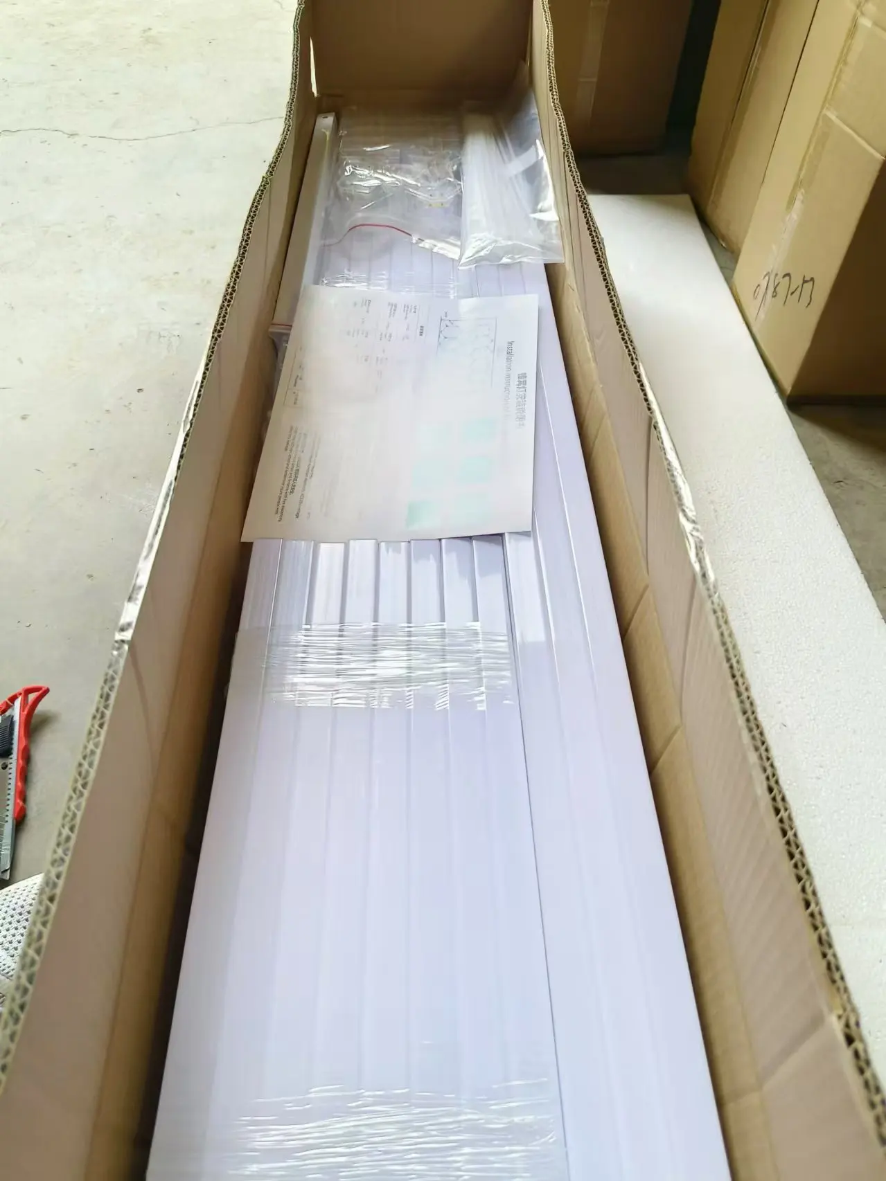 High-Quality And Low-Cost Ceiling Lights For Car Modification Sixteen-Grid Car Beauty Lighting