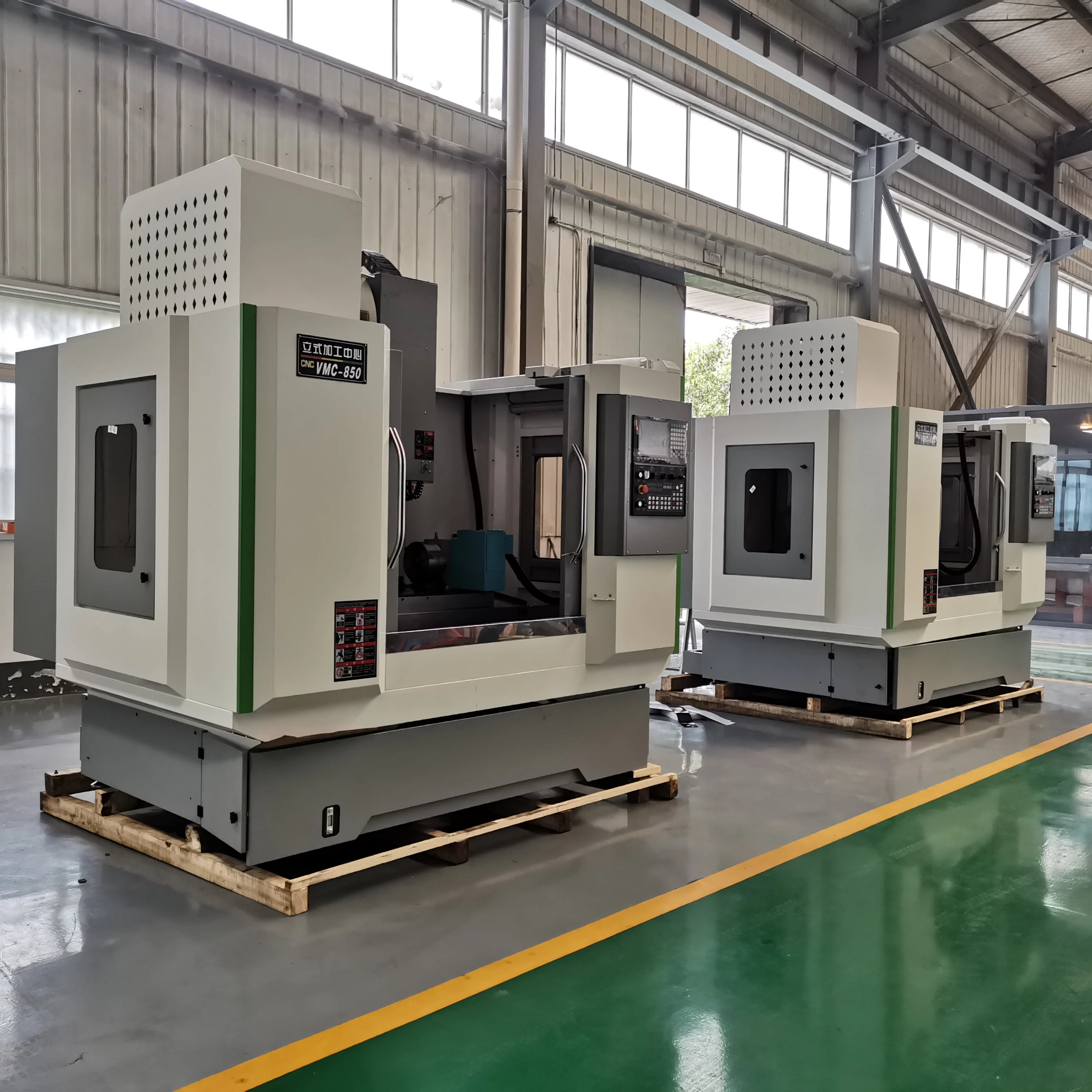3 Axis High Quality Vertical Machining Center VMC850 with GSK CNC Controller