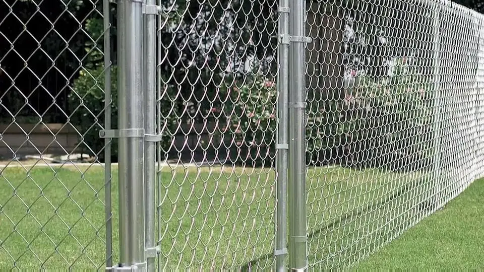 Budget Friendly 6x50 Feet Roll  Decorative Cyclone Fence Chain Link Fence for sale