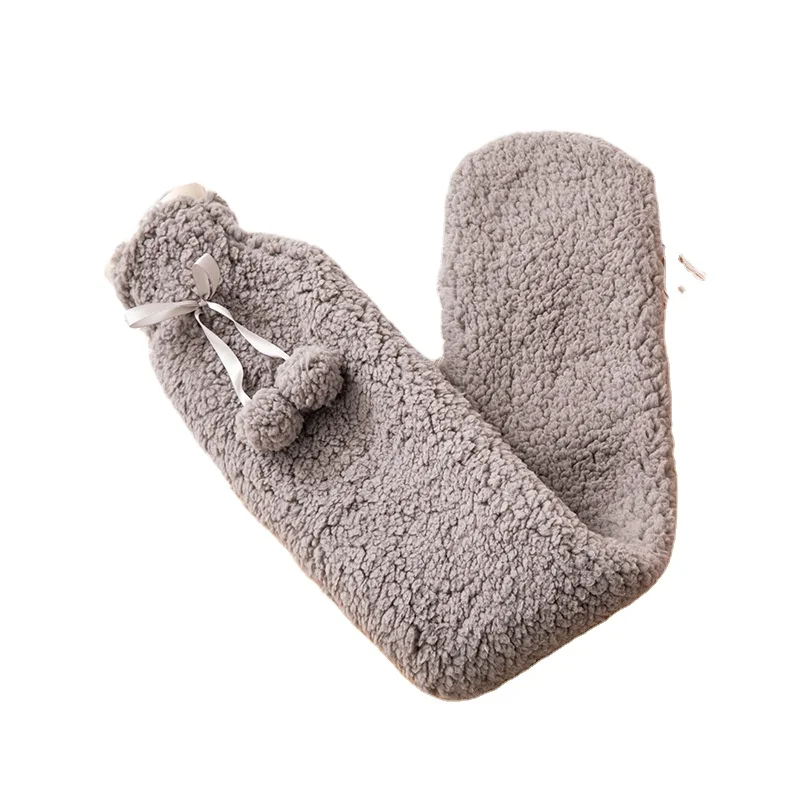 Cold-proof Warm Supplies Water-filling Long Rubber Hot Water Bottle  With Faux Fur Cover
