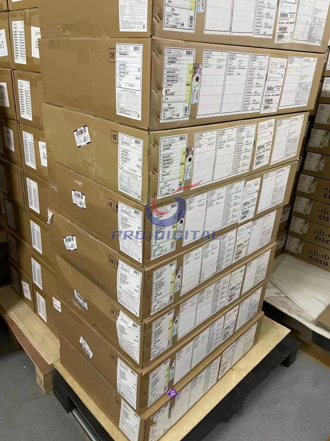 Original New Cisco C9200L-24T-4G-A New 9200L 24 Port Data 4 x 1G Network Switch in stock