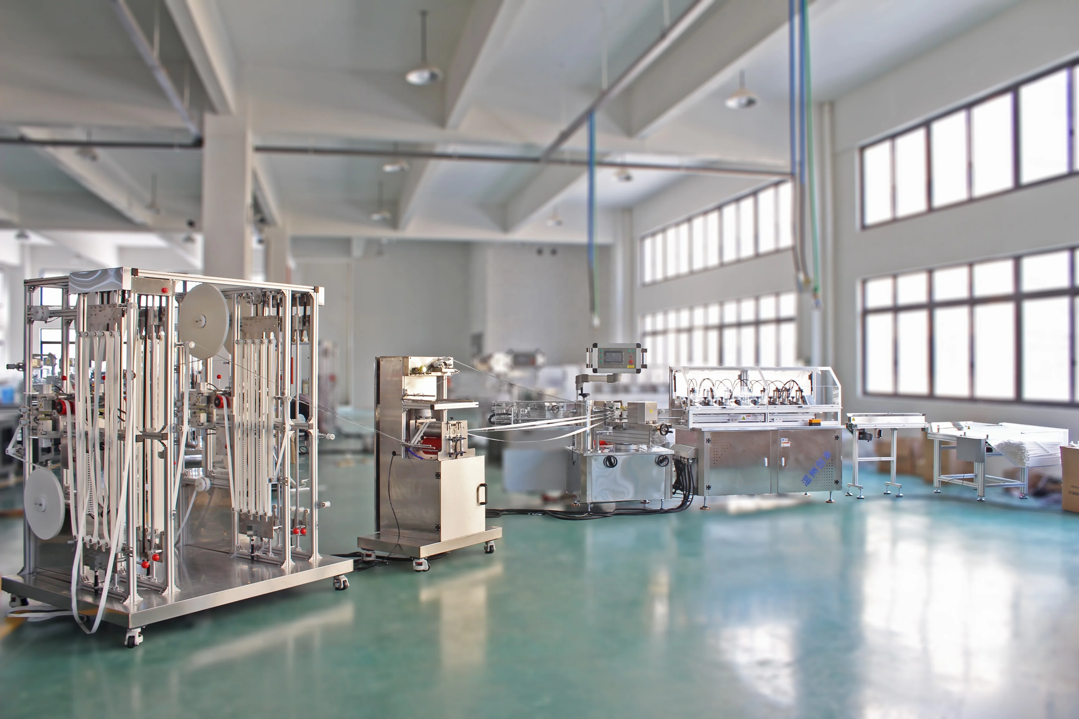 100 meters per min. 10 Cutters Paper Drinking Straw Making Machine Auto Paper Connecting Spraying Glue