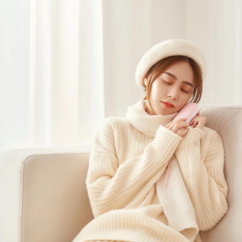 Mini hand warmer cartoon design Portable hand warmer USB rechargeable multifunctional hand warmer powerbank