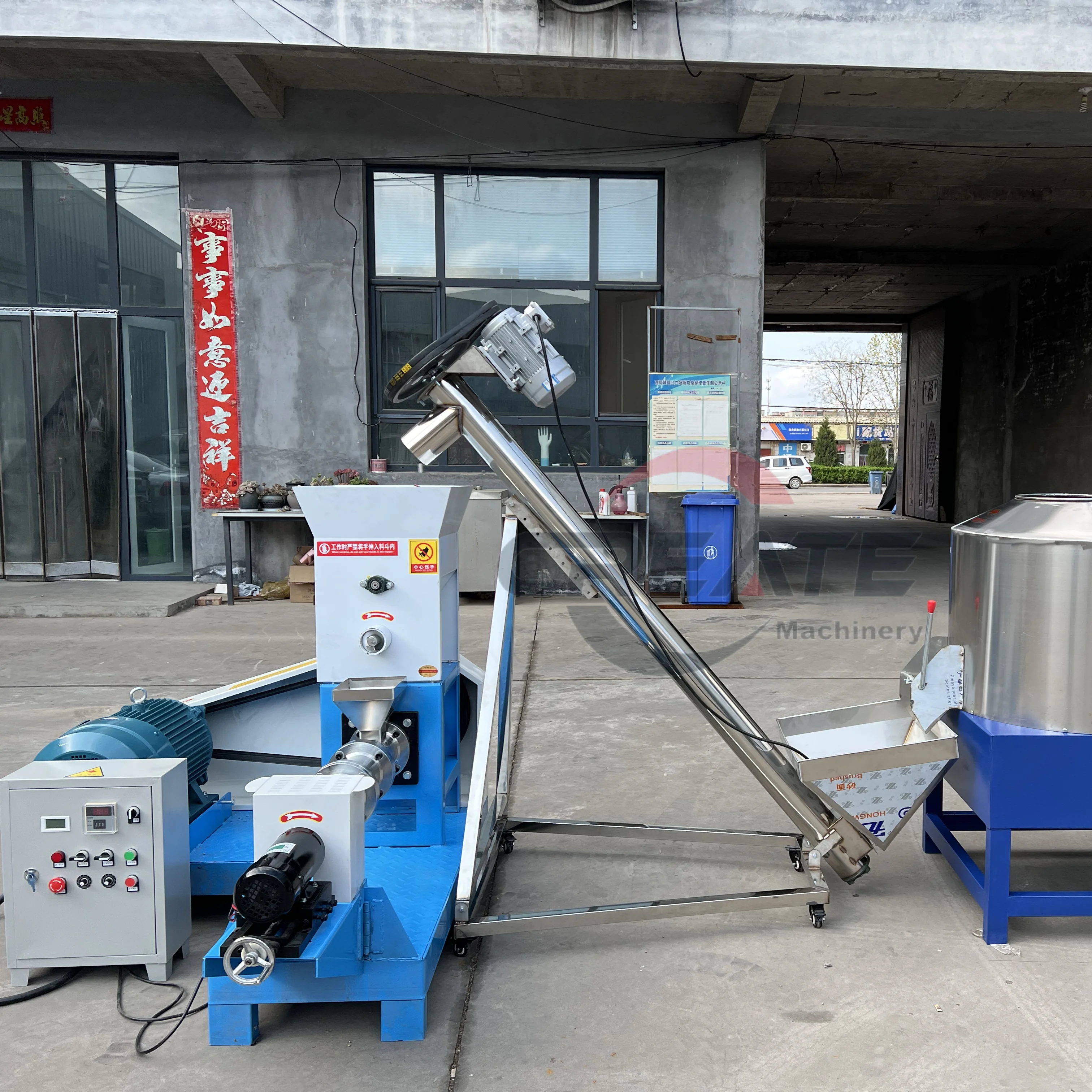 Diesel drive Extruder Floating Fish Feed Pellet Aqua Feed Extruder Pet Cat Dog Floating Fish Feed Pellet Price