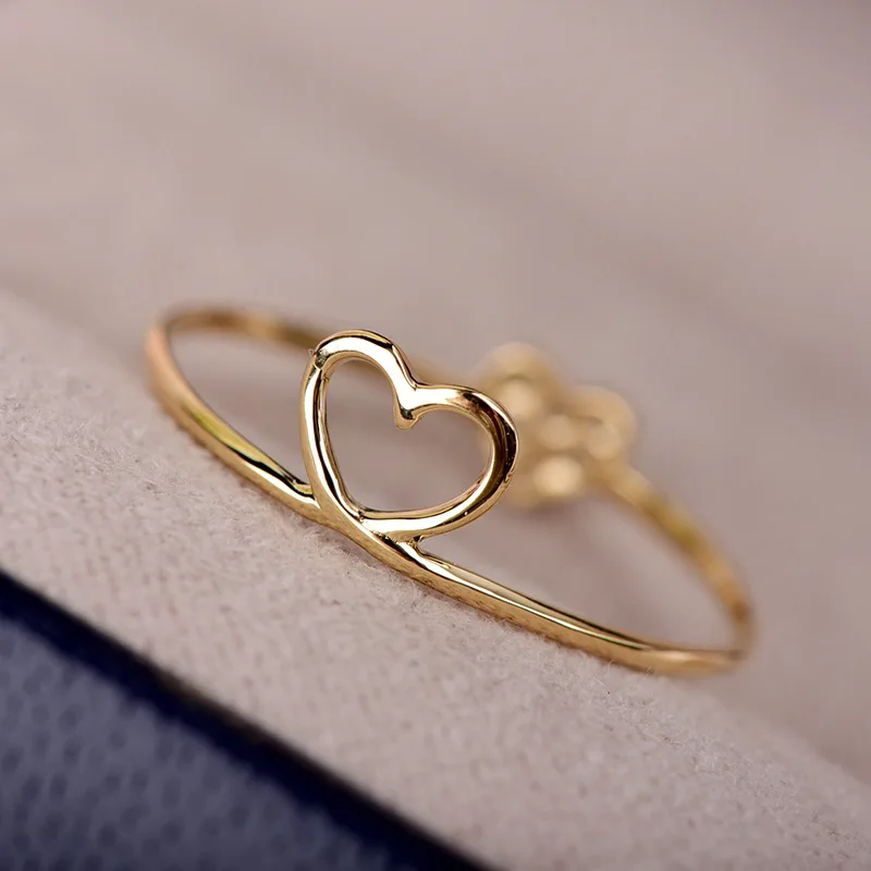 18 carat Solid Yellow Gold Heart Shape White real diamond ring