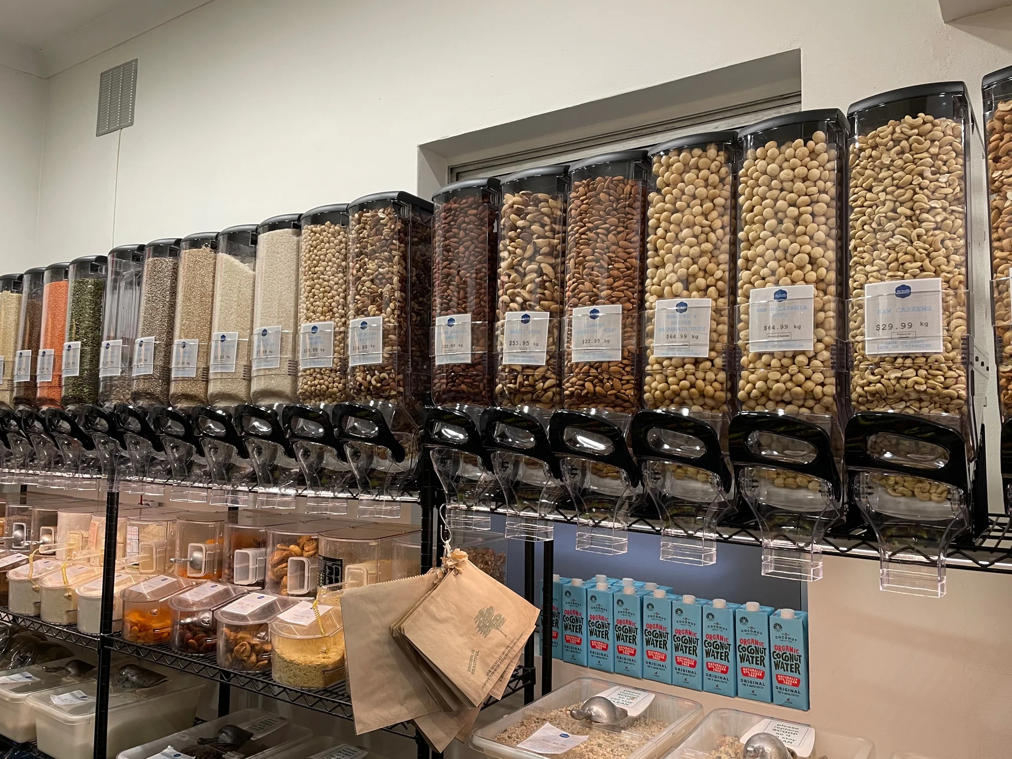 dry food dispenser