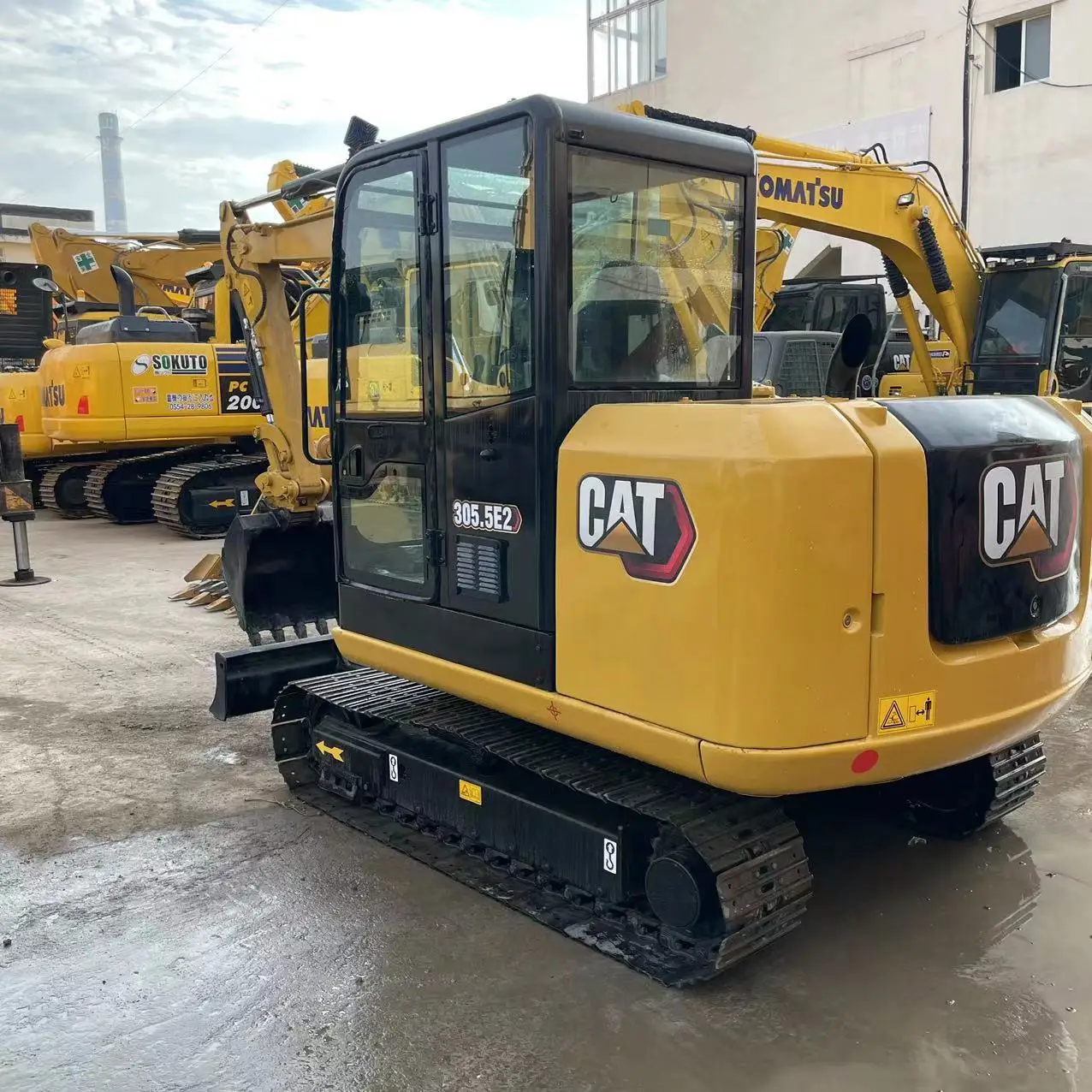 CAT Tier 4  Caterpillar 305.5E2 mini crawler excavator,EPA CE engine 5 ton earth-moving shovel PC55 305.5E zx55 Sy55 on stock