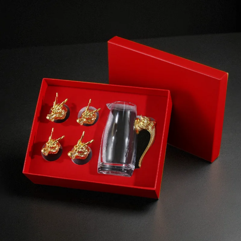 customized twelve animals wine glass set transparent small liquor wine glass cup creative clear decanter wine glass set