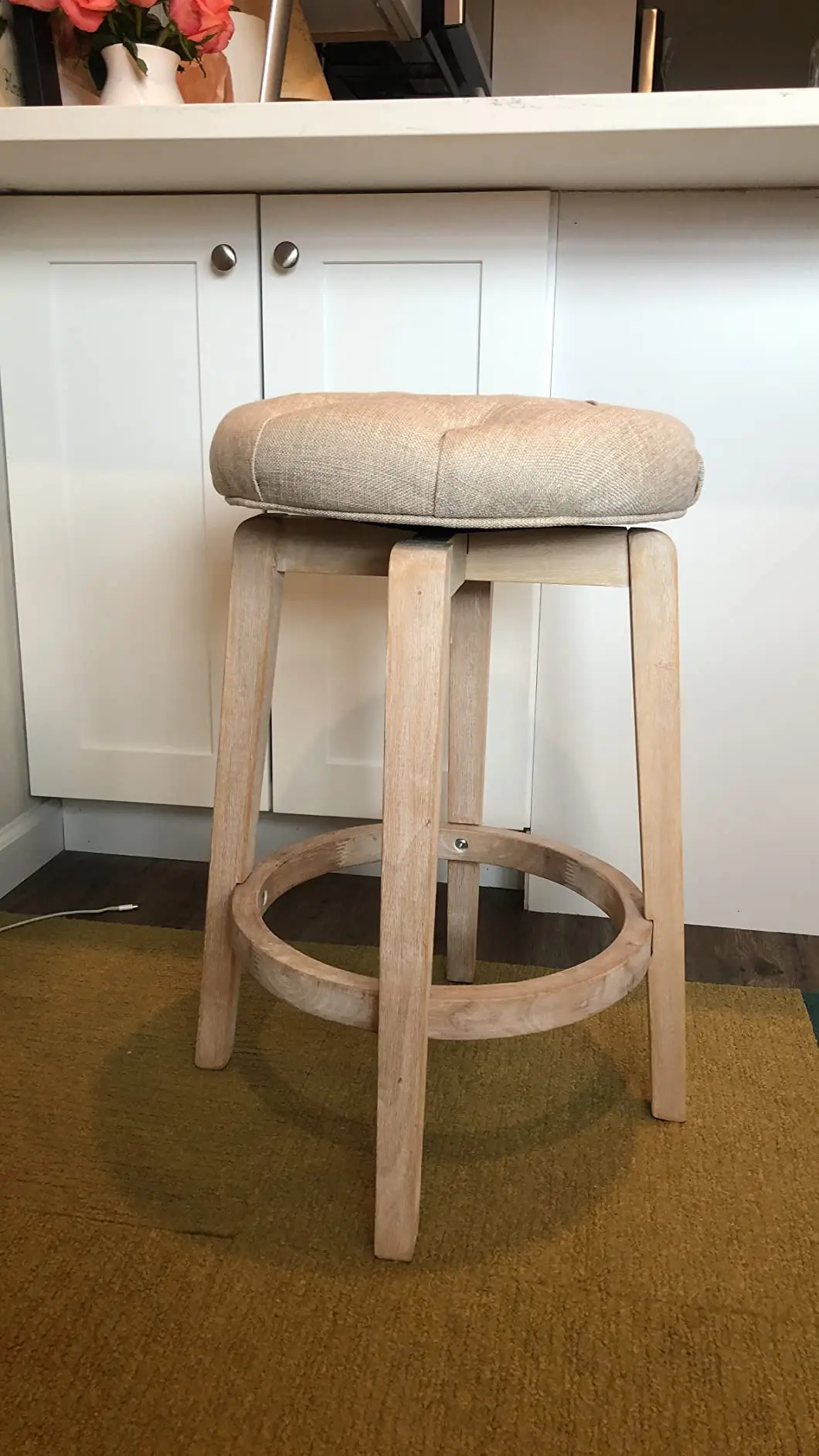 Деревянный барный стул в стиле ретро поэтому вы можете вращать