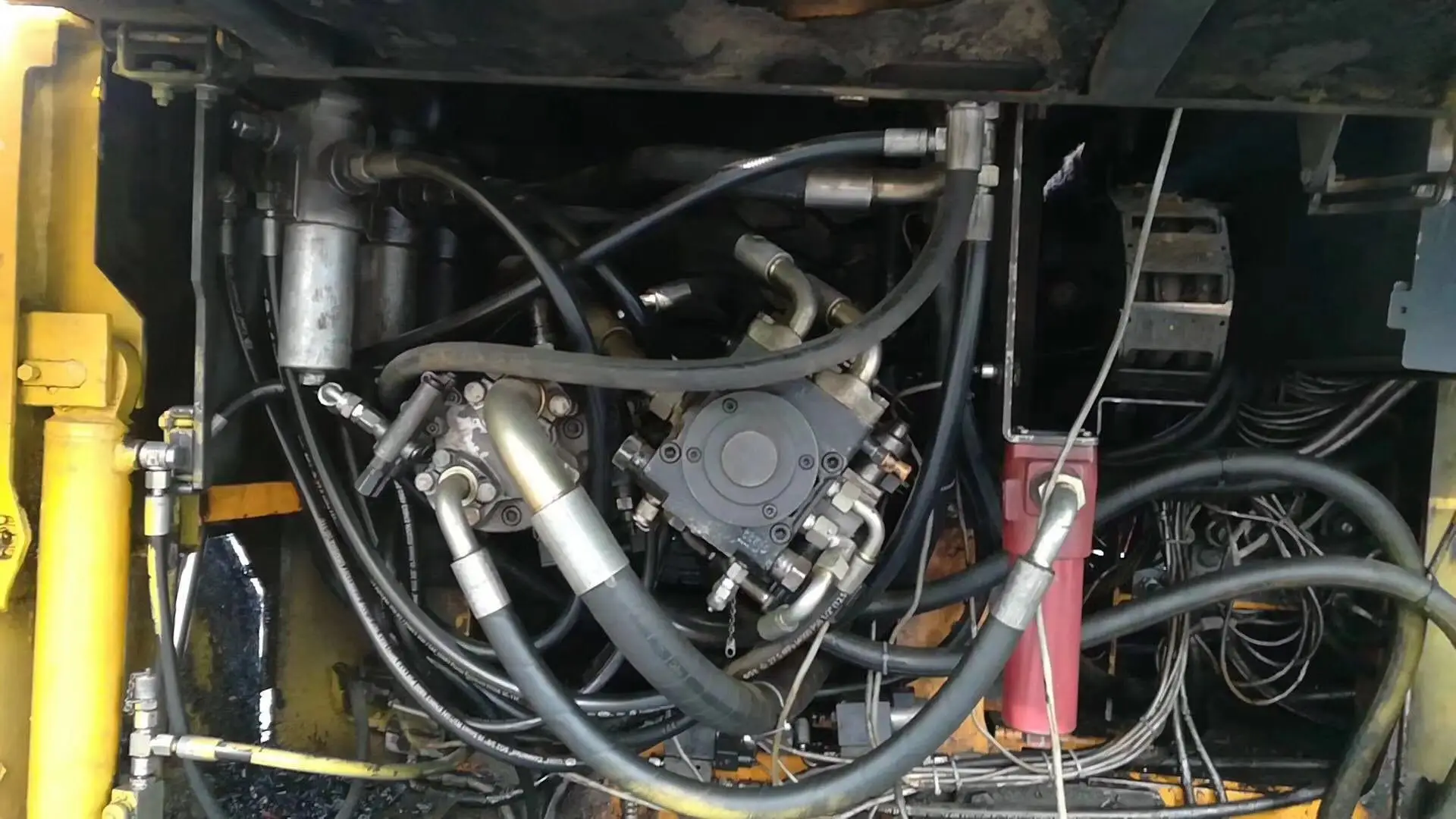 
GERMANY BRAND road paver TITAN ABG7520 P6273C 8620 ABG Dynapac SD2530CS 8620 paver Volege Super 1800 2000 2100C 2500 Paver 