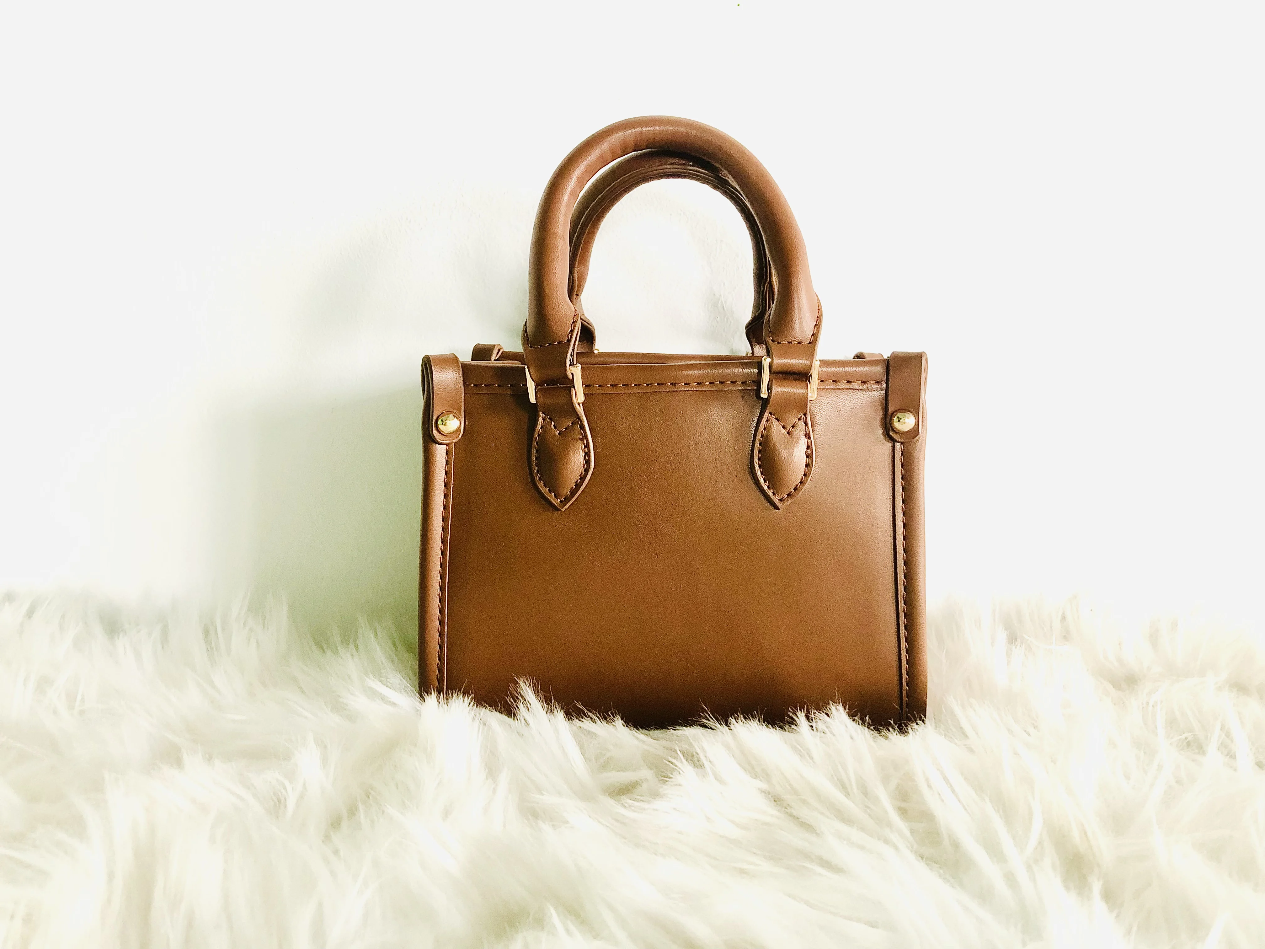 KALANTA OEM Women Sling Tote Bag Fashion Unique Clutch Shoulder Fashion Customized Key Logo Embossed Crossbody Leather Handbags