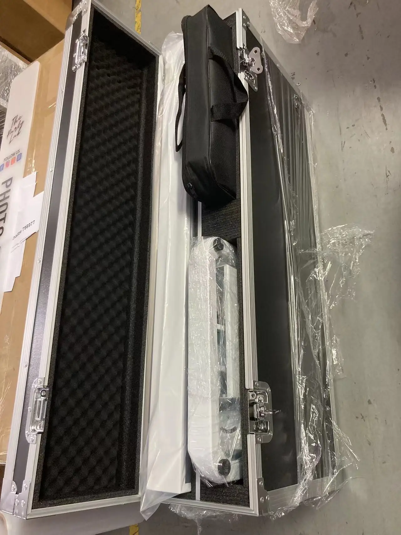 photo booth tablet 10.2 inch 10.9 inch 11 inch 12.9 inch iPad photo machine events birthday wedding party photo booth for sale