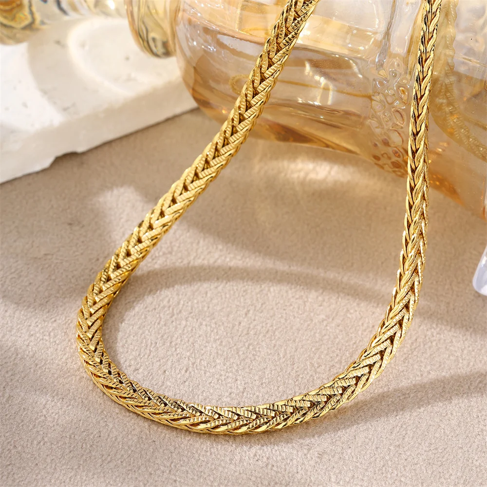 Wholesale Sweat Resistant Full Gold Plating Finish Stainless Steel Wheat Chain Personality Classic Clavicle Necklace For Women