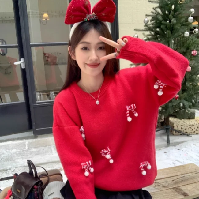 Custom OEM and ODM Winter Christmas color scheme Fashion loose casual knitted sweater  for women