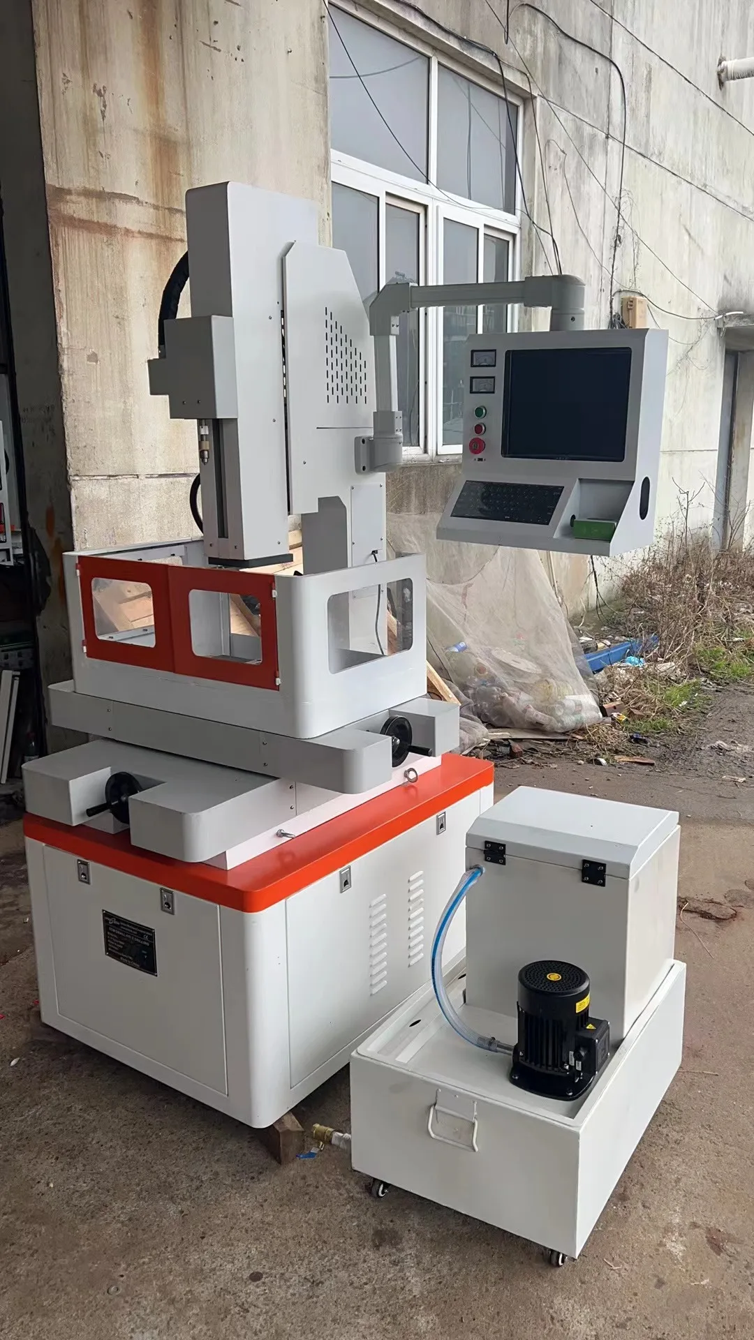 Full CNC EDM Small Hole Super Hole Drilling Machine XF3040 EDM DRILL Cnc Edm Machine