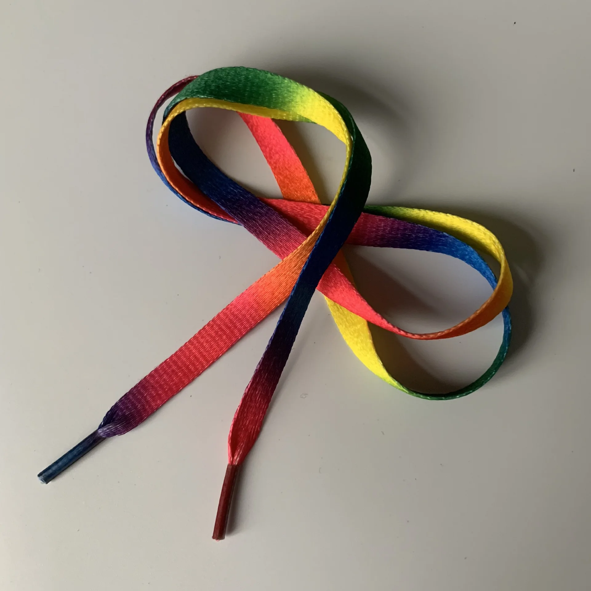 0.8cm Wide Colorful  Rainbow  Gradient Color Single Layer Shoelaces