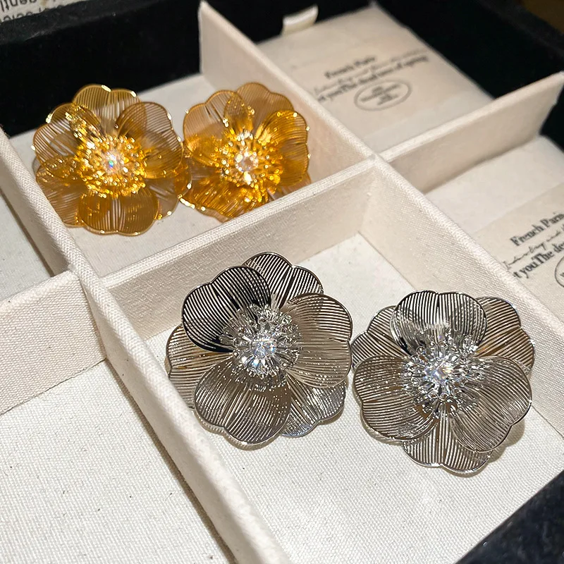 Yingtong Trendy Big Gold Copper Zircon Crystal Flower Stud Earrings 2024 Antiallergic 925 Silver Post Earrings Women Jewelry