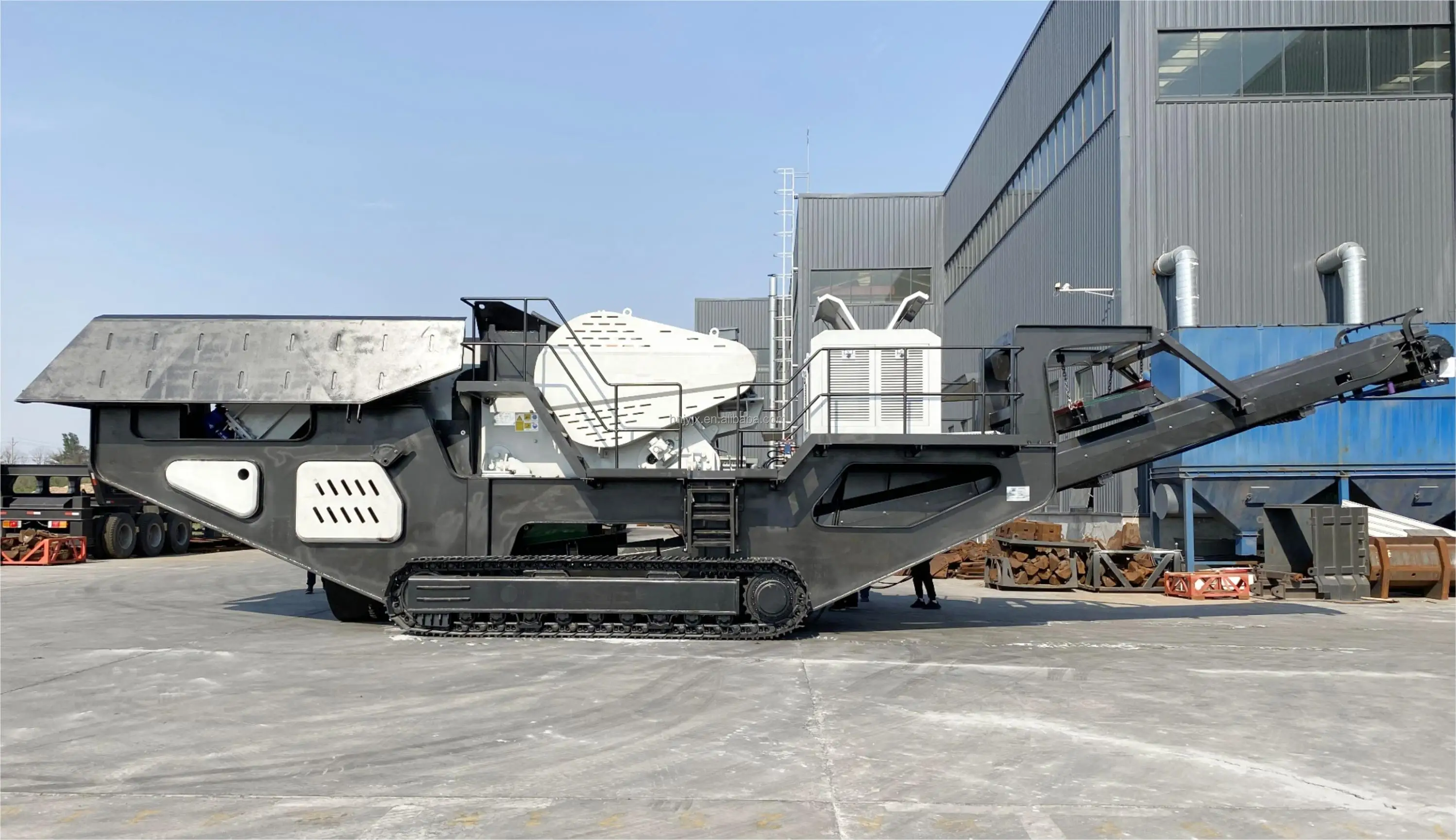 Crawler Moving Jaw Crusher Mobile Diesel Stone Crushing Plant Track Mobile Crusher Price List