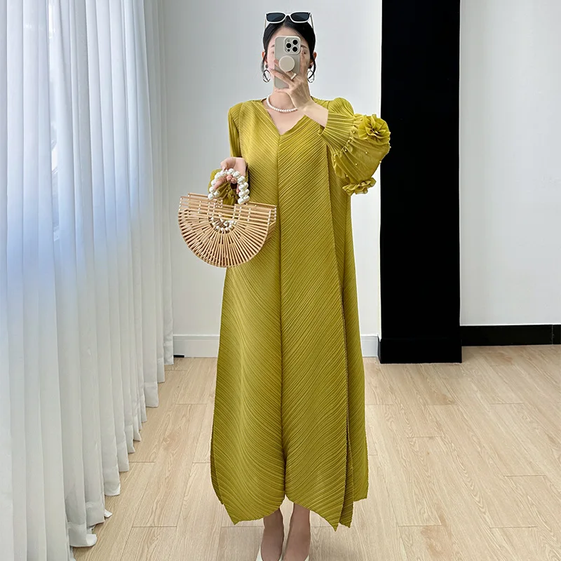 Hot Sale Customize Pleats Plus Loose Size Temperament Embroidered Close Edge Round Neck Long Sleeve Party Bouncing Casual Dress