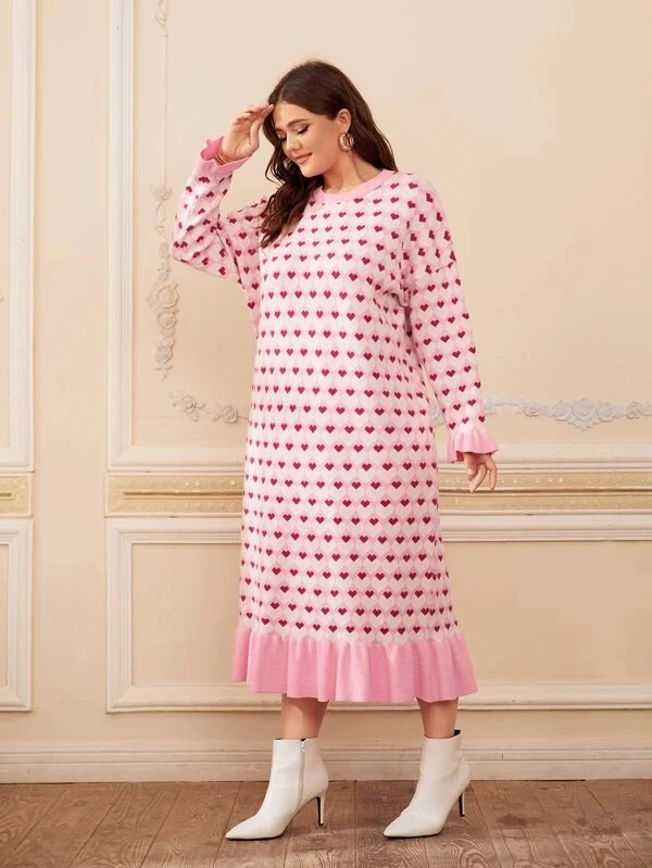 Женское платье-свитер с оборками на подоле, с принтом в виде сердца