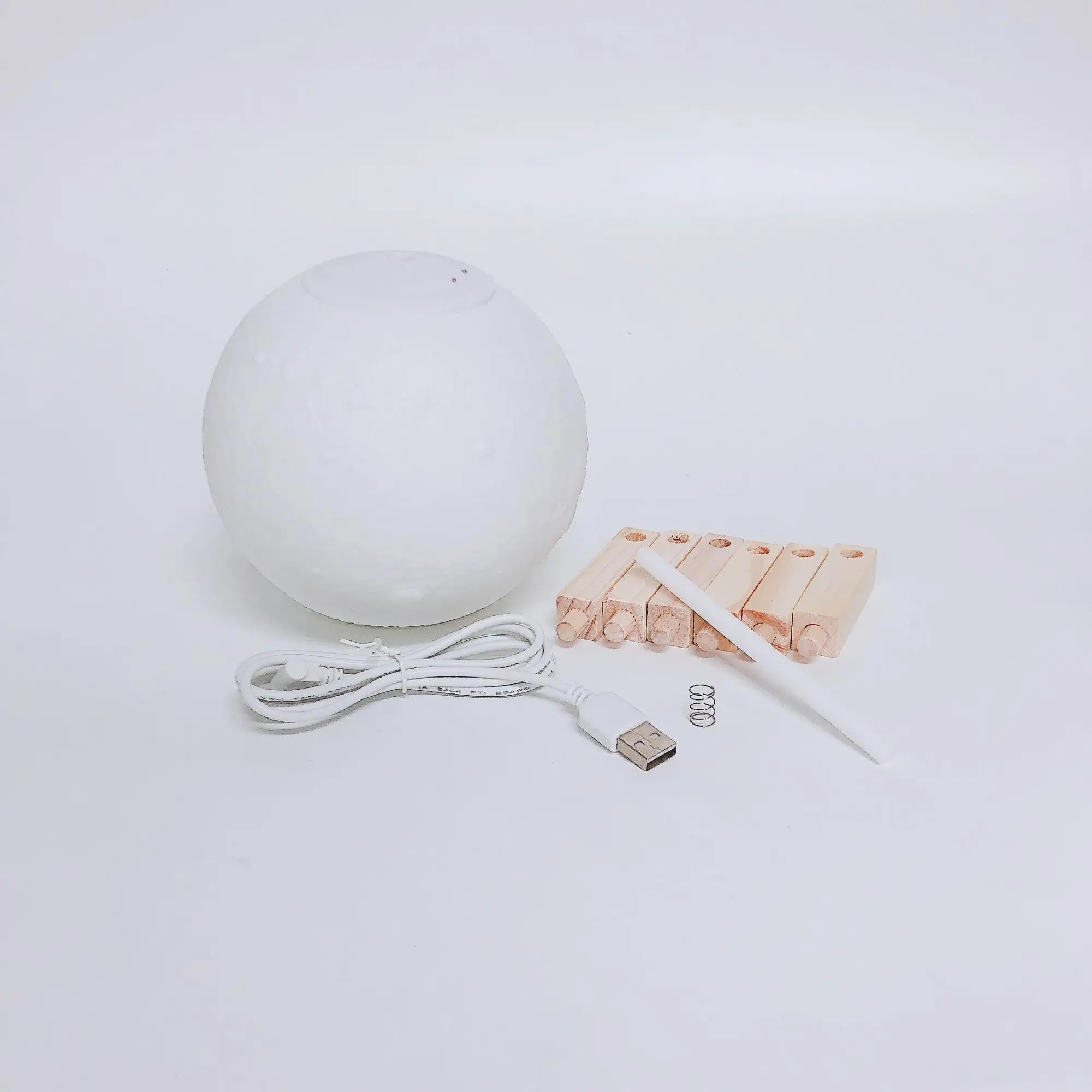 
800ML High Capacity Cool Mist Air Humidifiers USB Moon Night Light Led 3D Moon Lamp Aroma Diffuser 