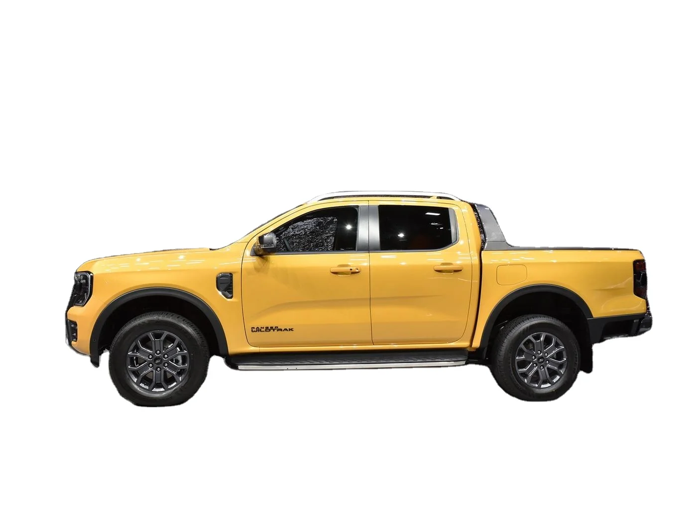 FORD - Ranger 2023 Mountain and Forest 2WD Manual Edition Gasoline Pickup