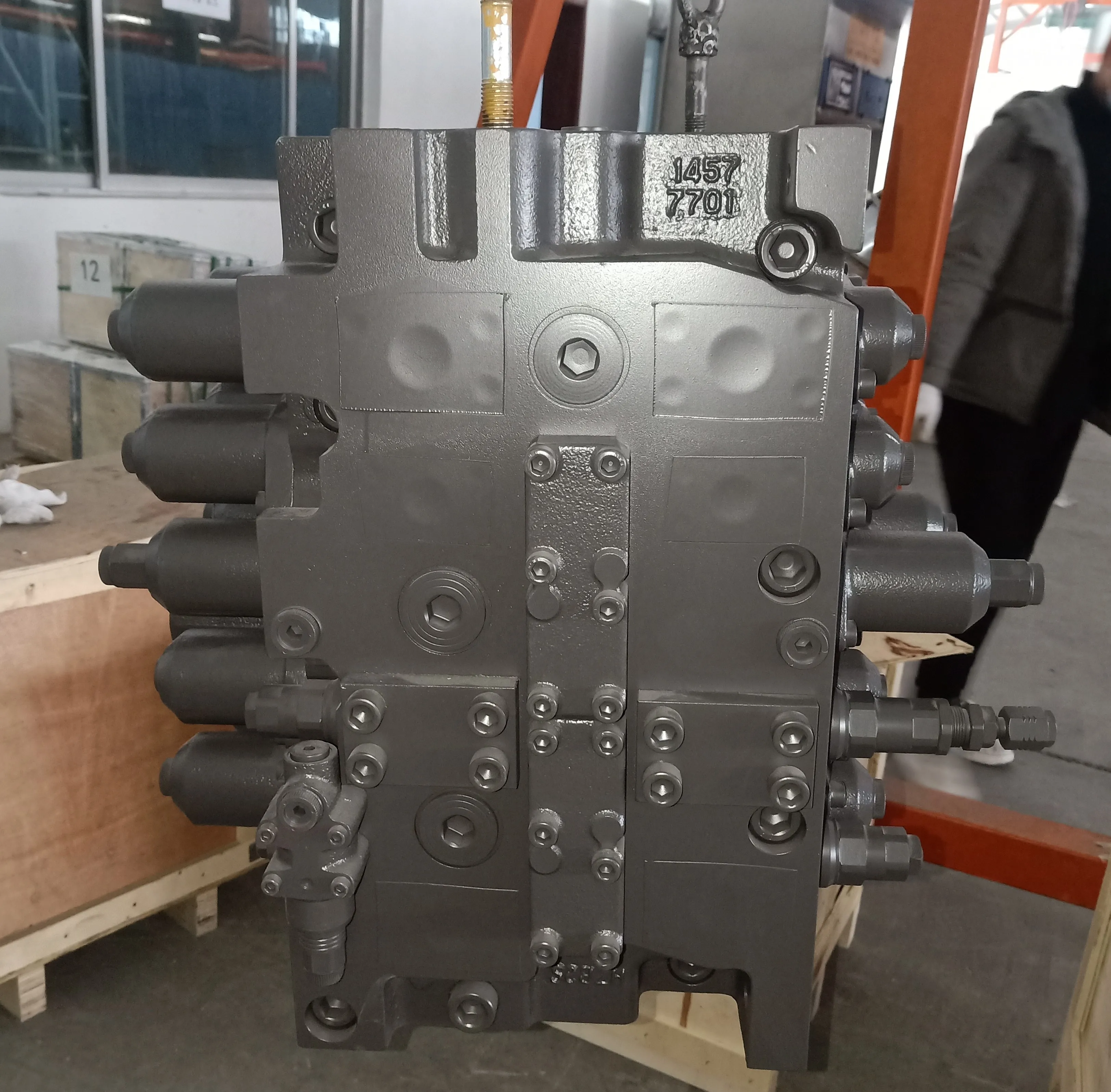 Запчасти для экскаватора 14557520 EC330C регулирующий клапан EC360C главный Volvo