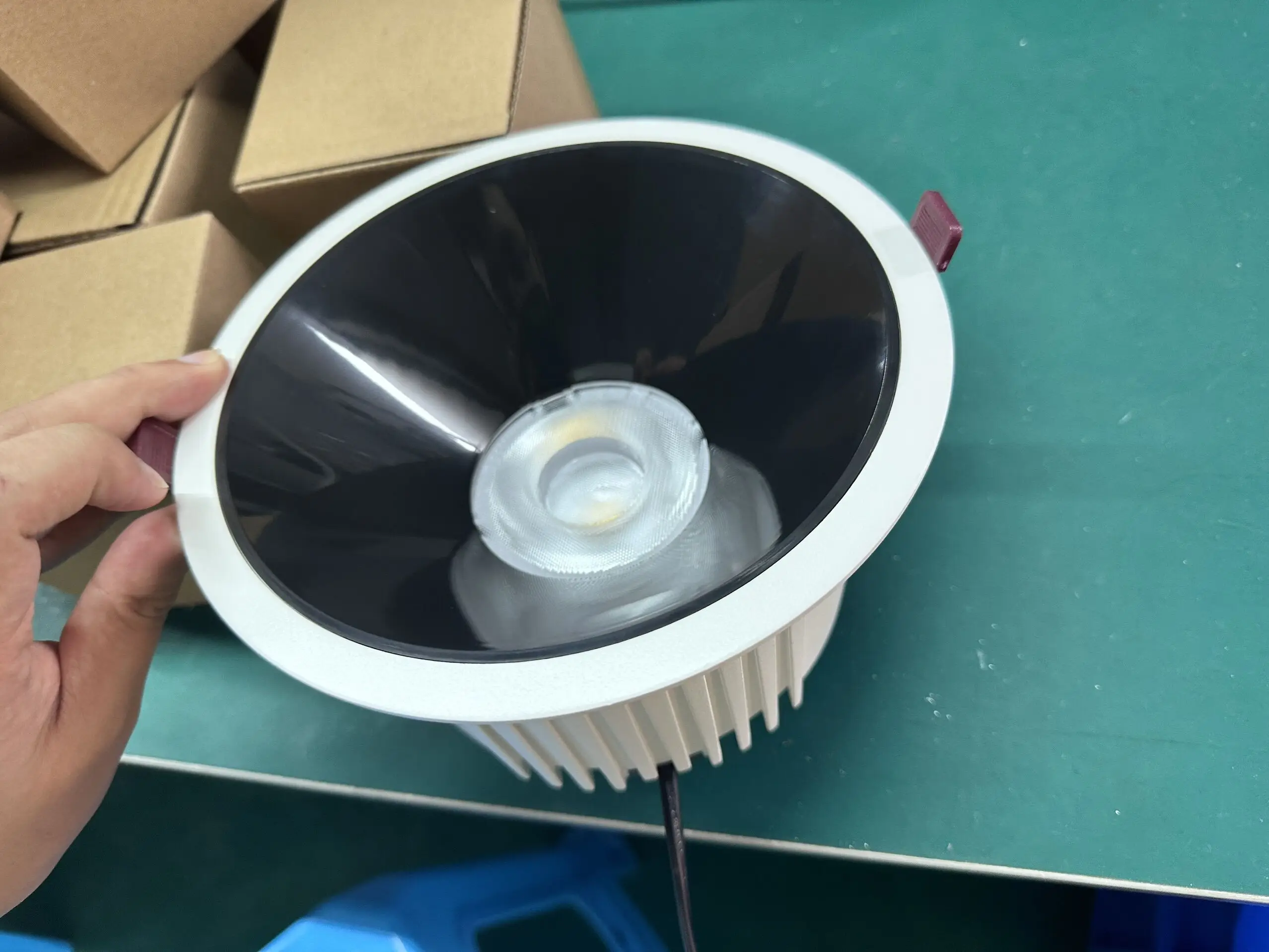 Factory Wholesale Uranus Series Ceiling Spotlight Led Downlight Recessed Cob For Commercial Lighting Hotel