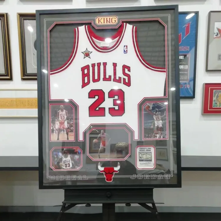 Hot Sale Solid Wood High-end Jersey Display Wooden Photo Frame Custom Framed Jersey Display Case