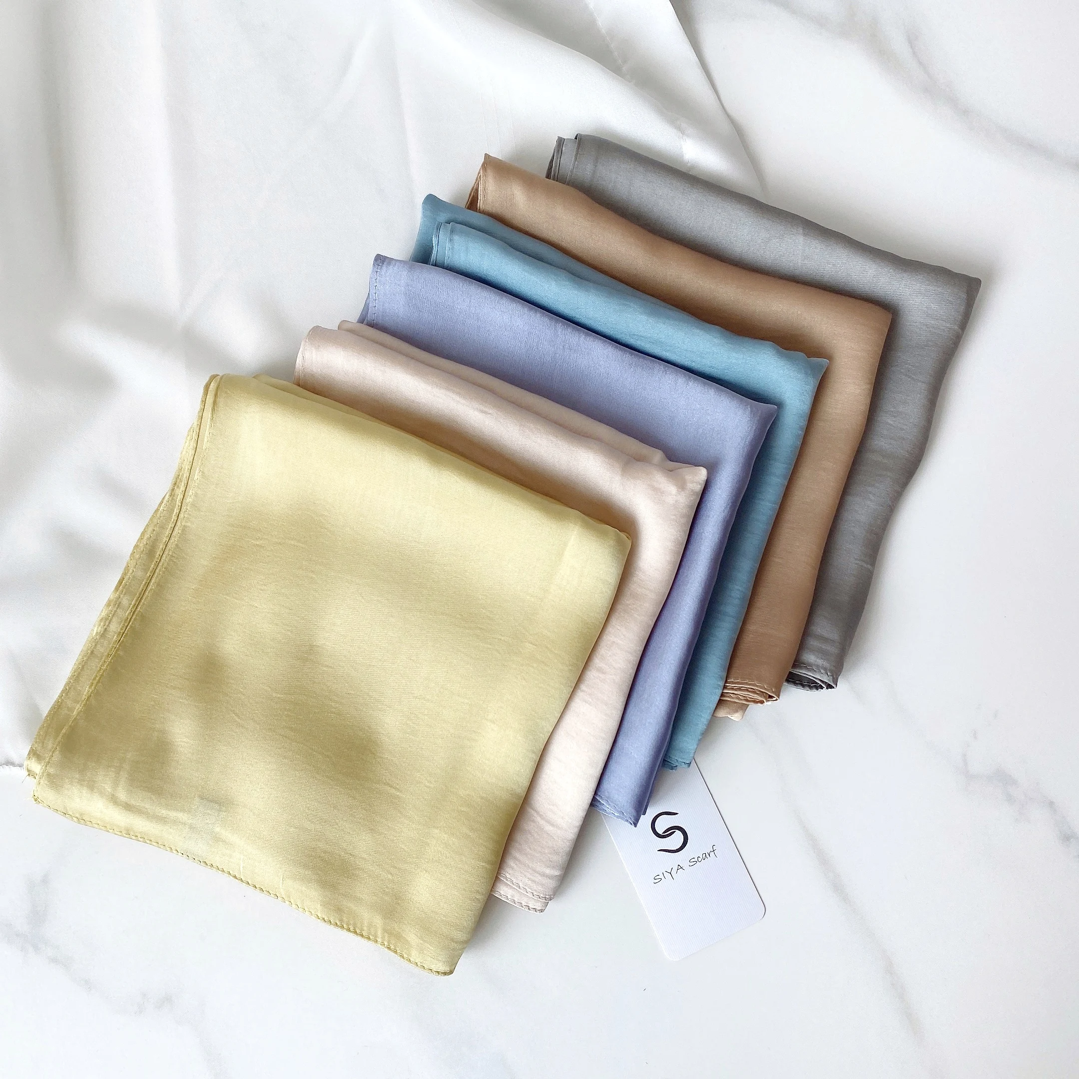 Wholesale Custom Silk Scarves Fashion Printed Design foulard Silk Pocket Square polyester Silk hijab Scarf For Ladies